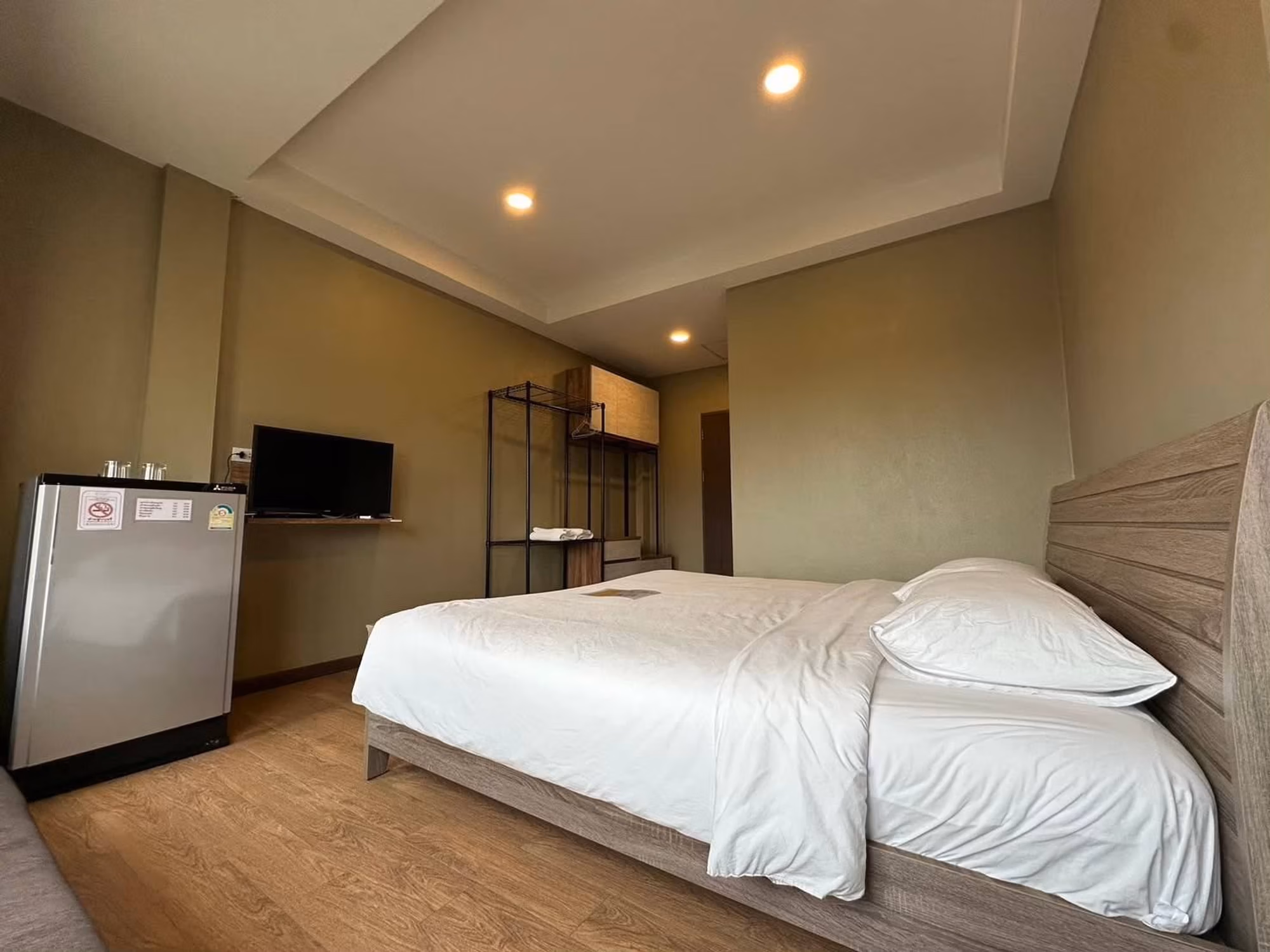 1 Bed Commercial for Sale in Hang Dong District - Image 9