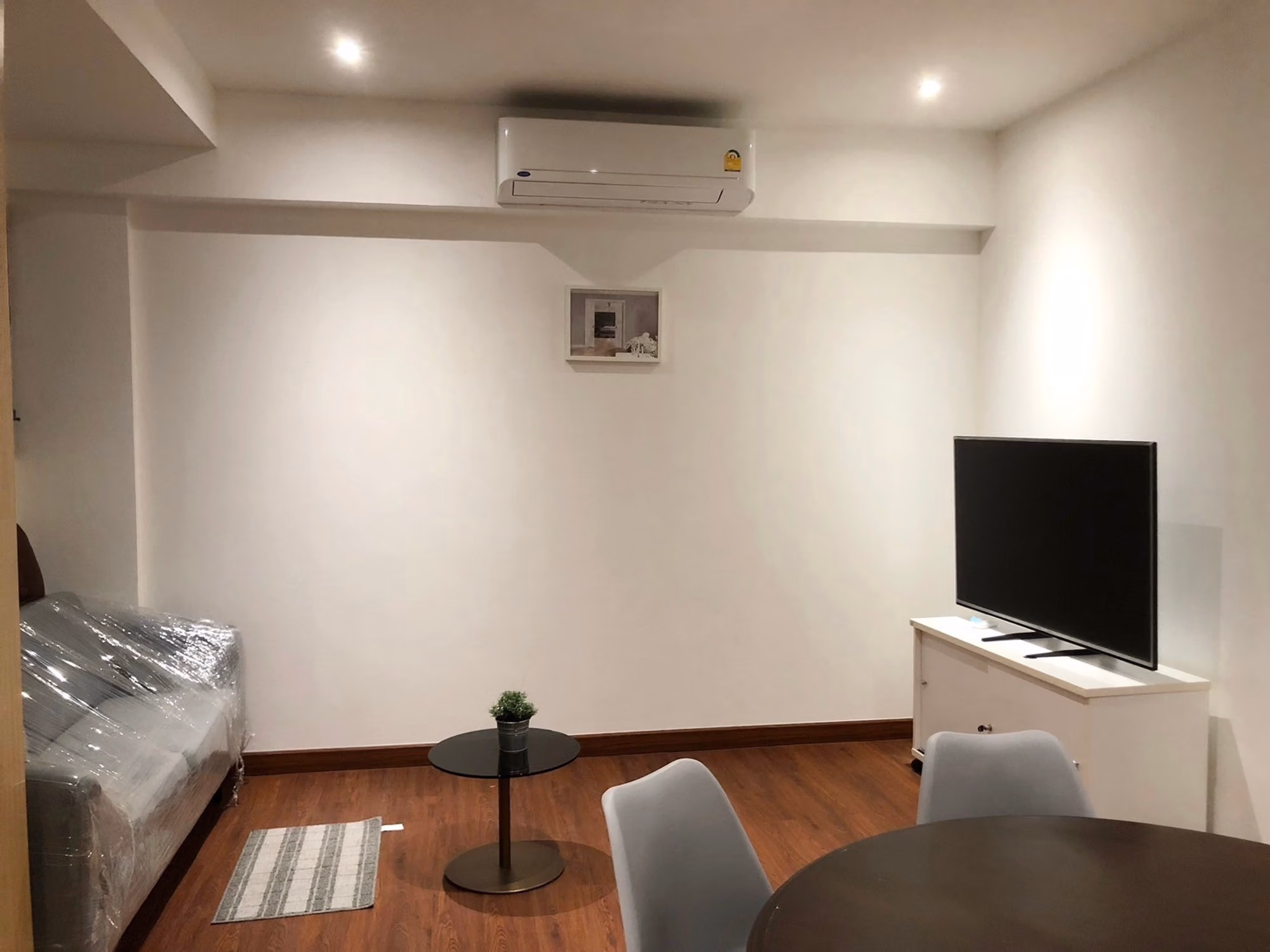 2 Bed Condo for Rent in Watthana - Image 1