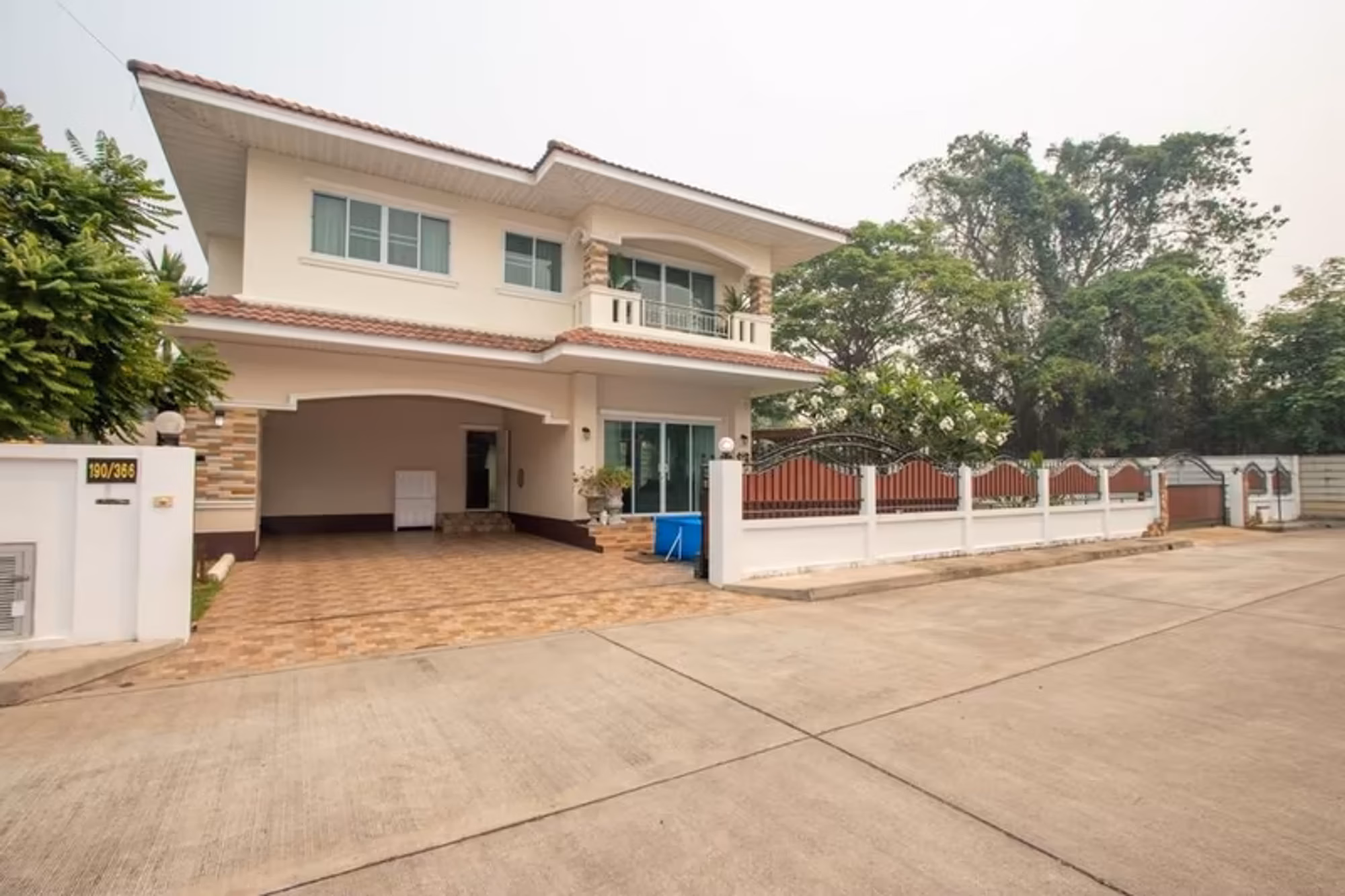 Detached House - Image 16