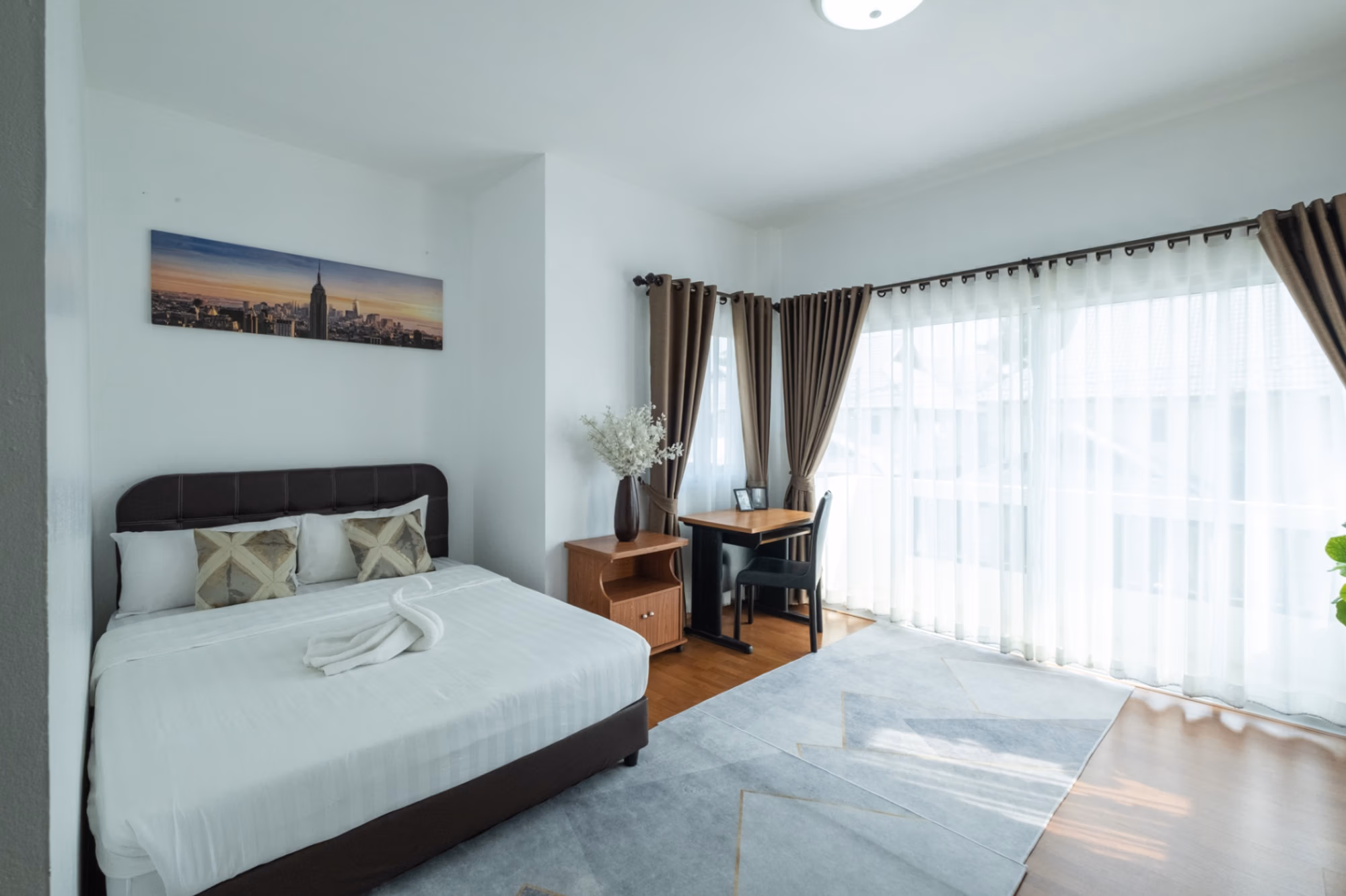 4 Bed House for Rent in Mueang Chiang Mai - Image 18