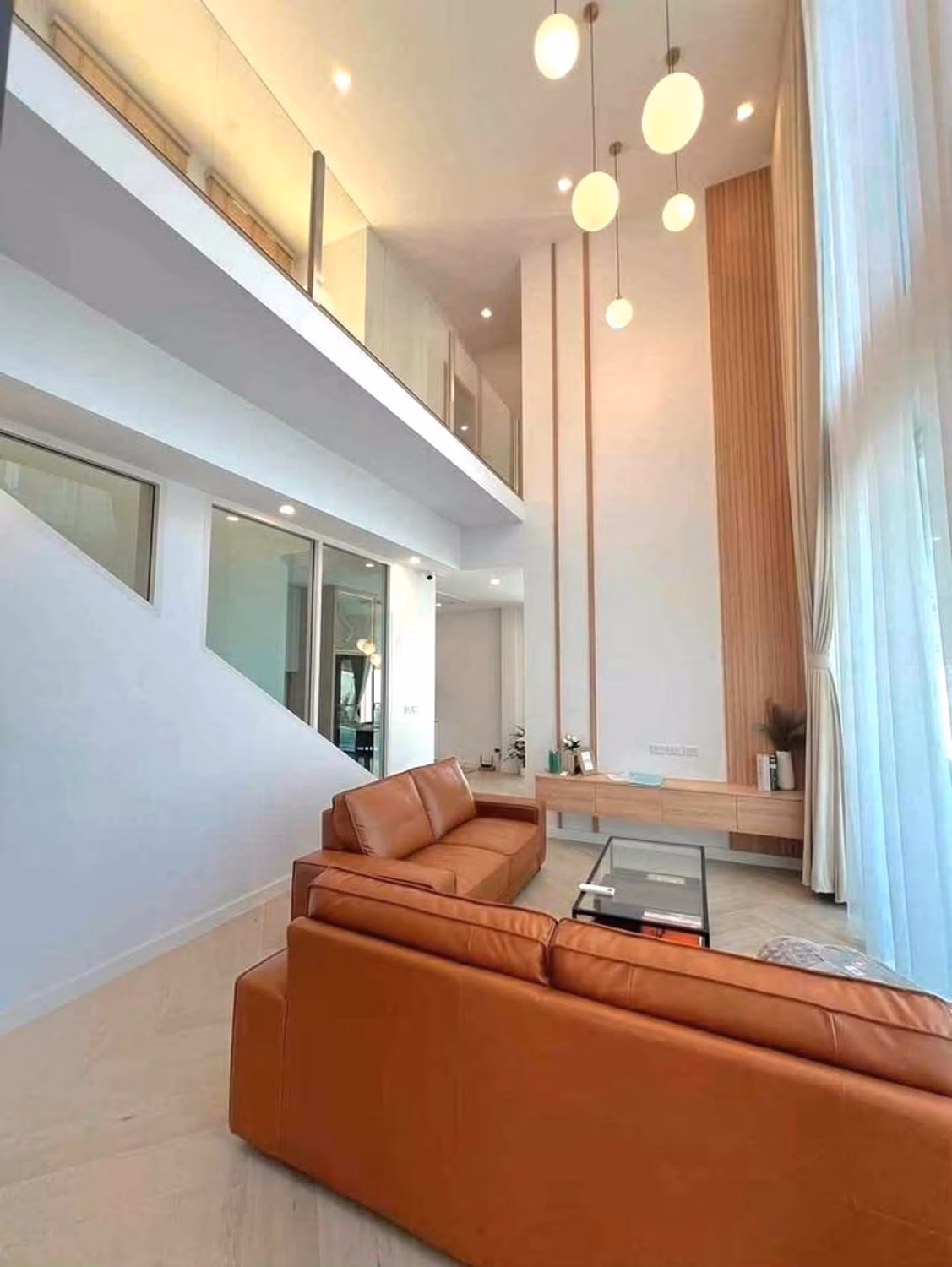5 Bed House for Sale in Hang Dong District - Image 3