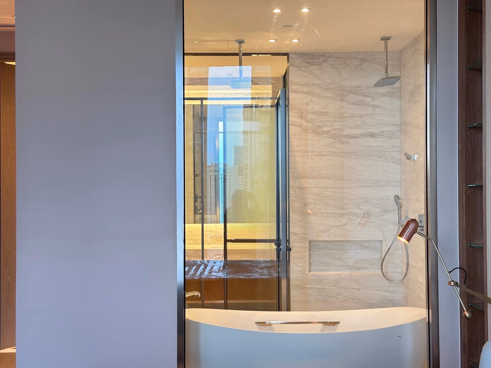 2 Bed Condo for Rent in Pathum Wan - Image 12