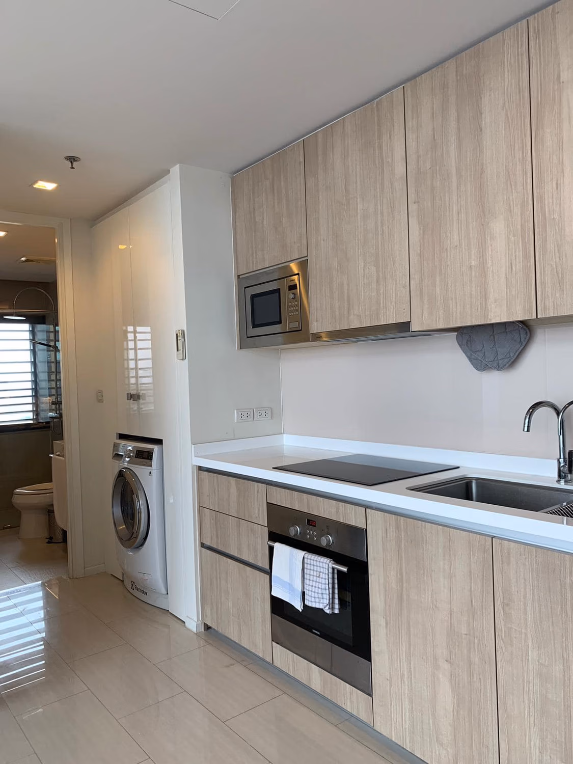 Condo - Image 10