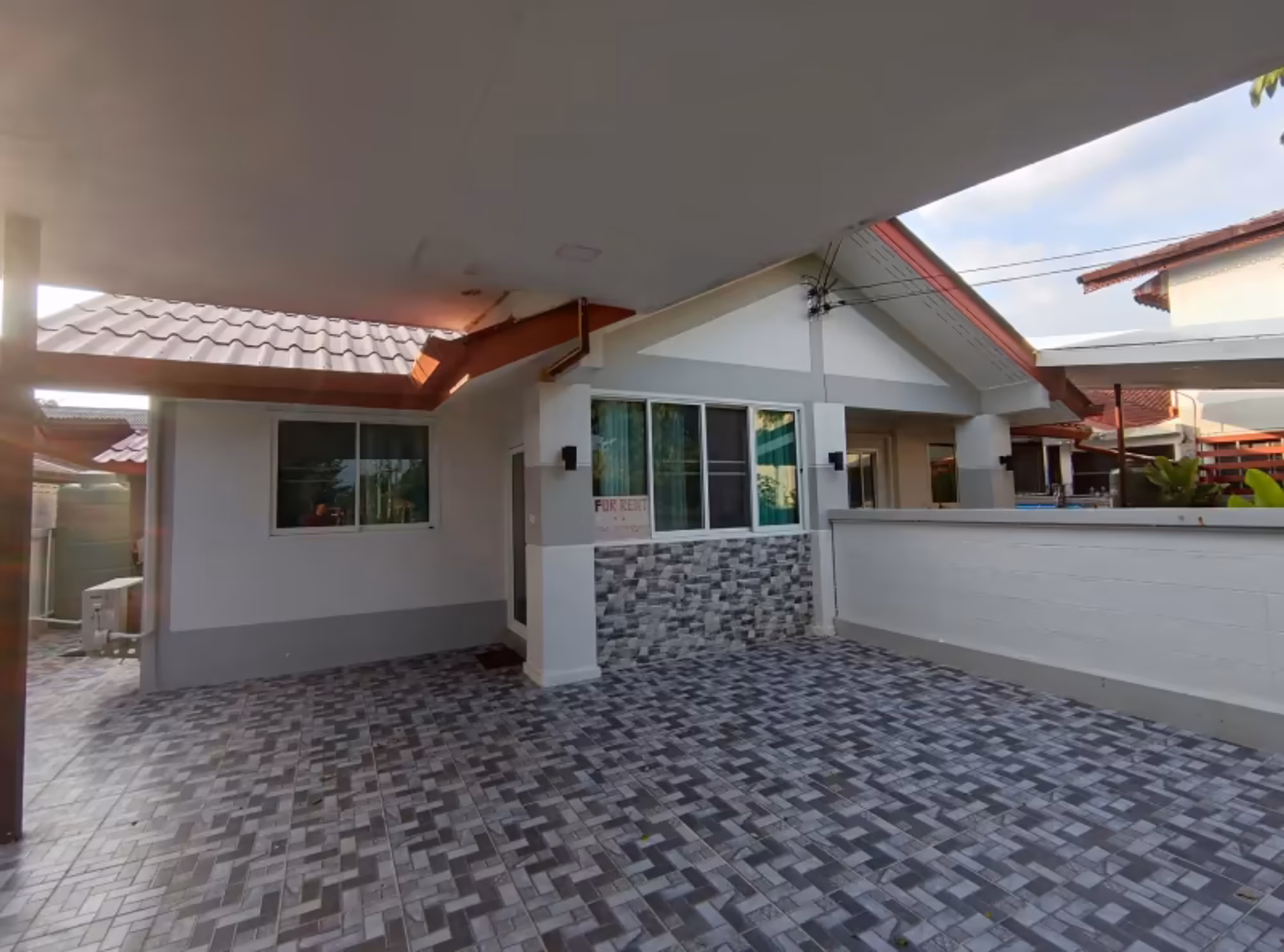 Studio for Rent in Pa Daet, Mueang Chiang Mai - Image 4