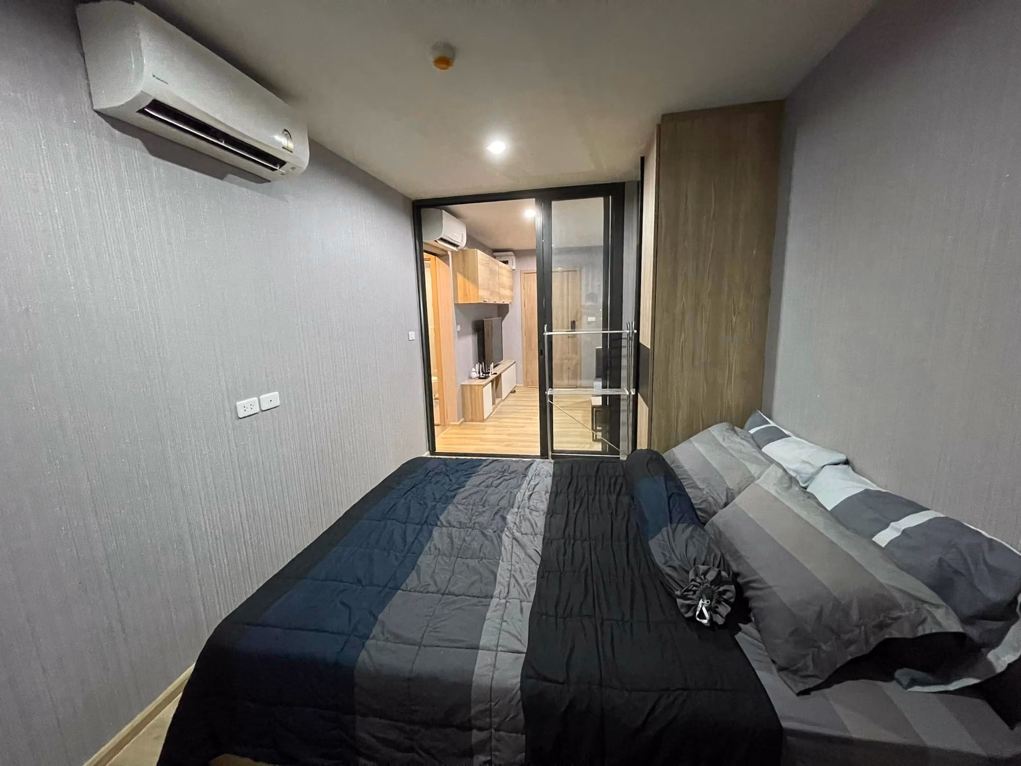 1 Bedroom Condo - Image 2