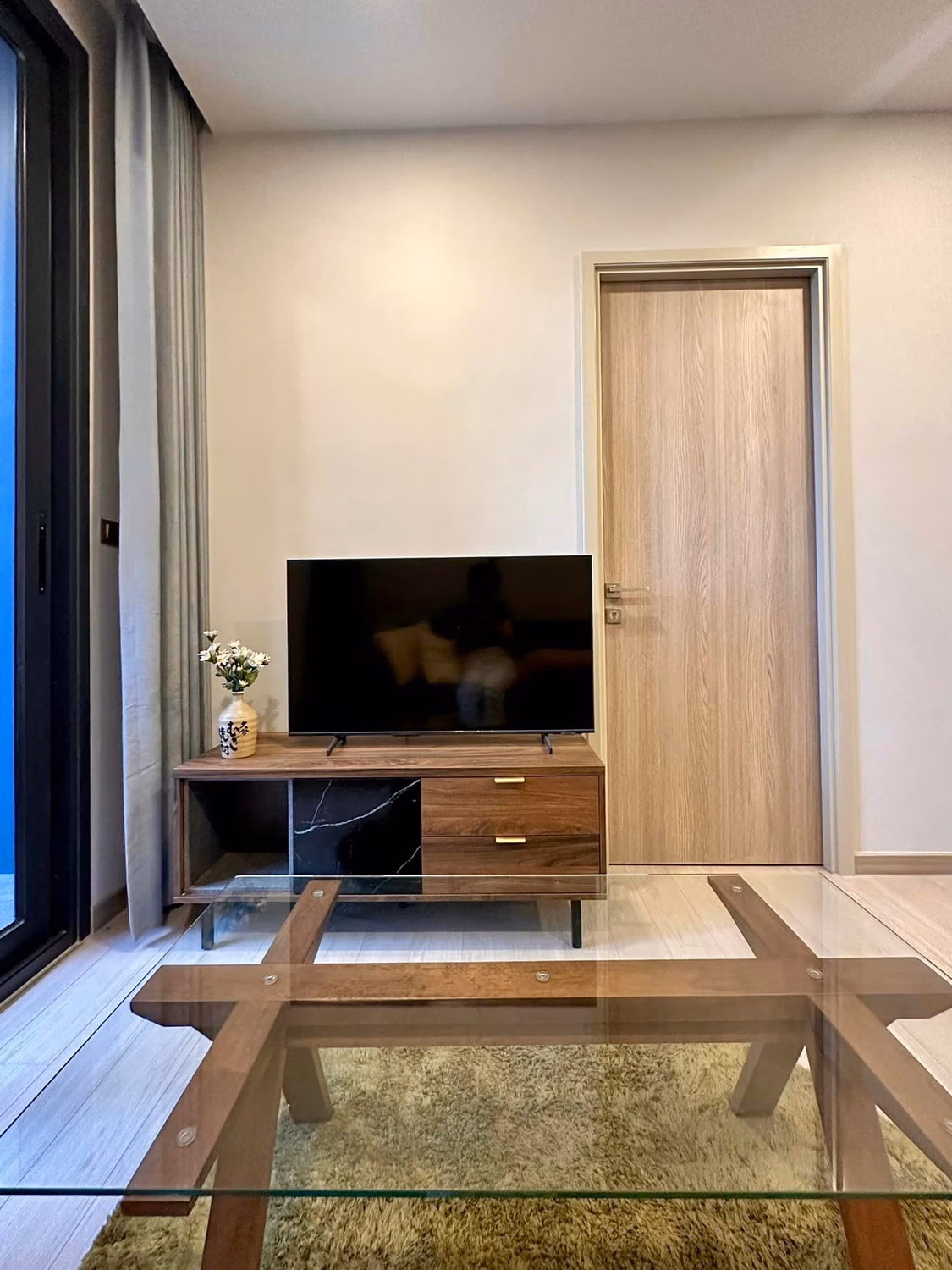 1 Bed Condo for Rent Near Phra Ram 9 MRT - Image 4