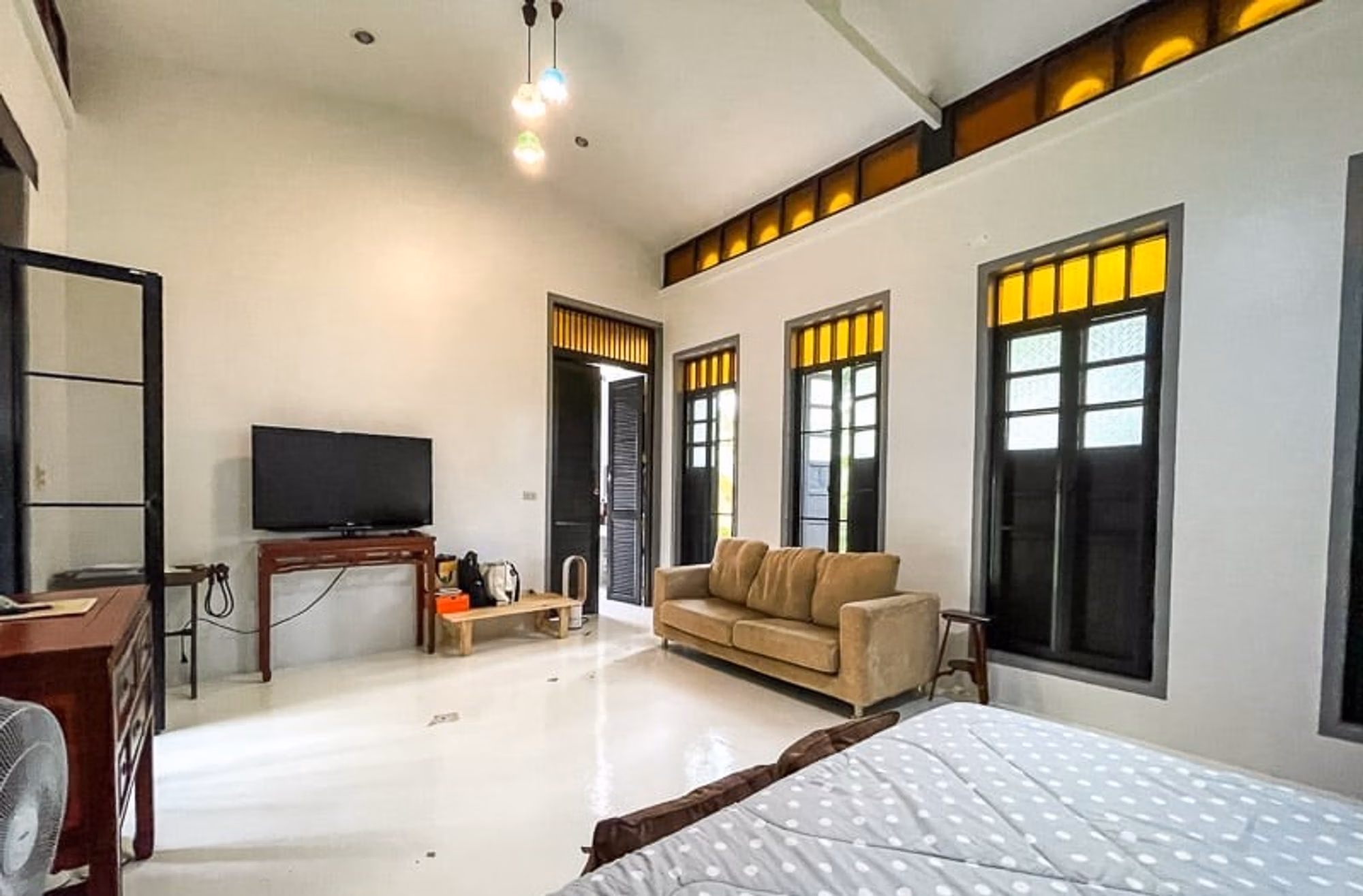 5 Bedroom House - Image 8