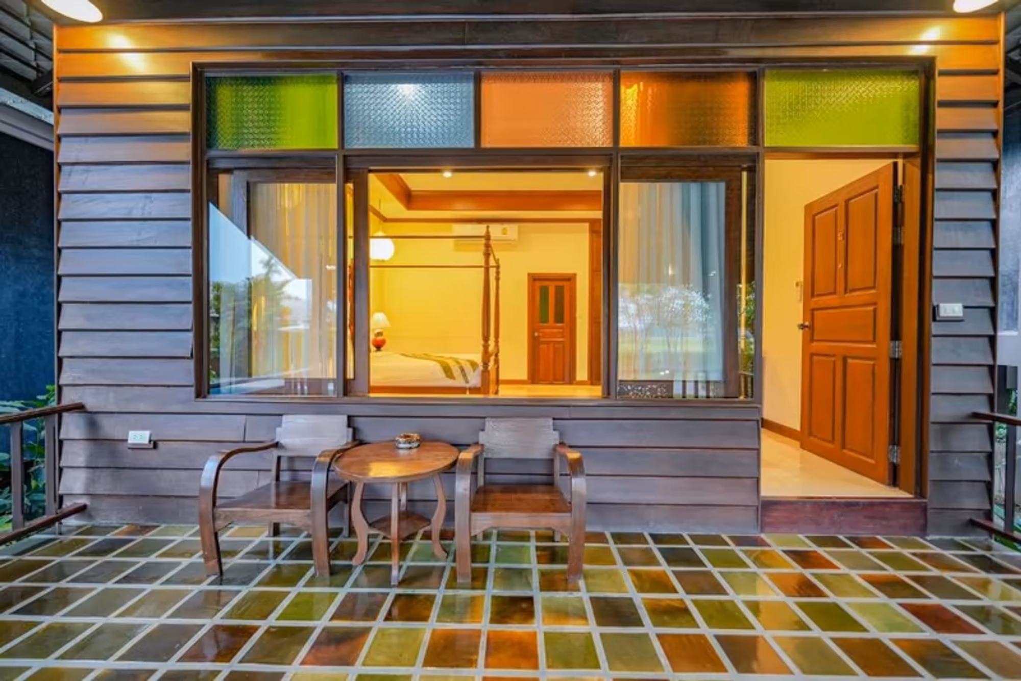 25 Bedroom Commercial - Image 17