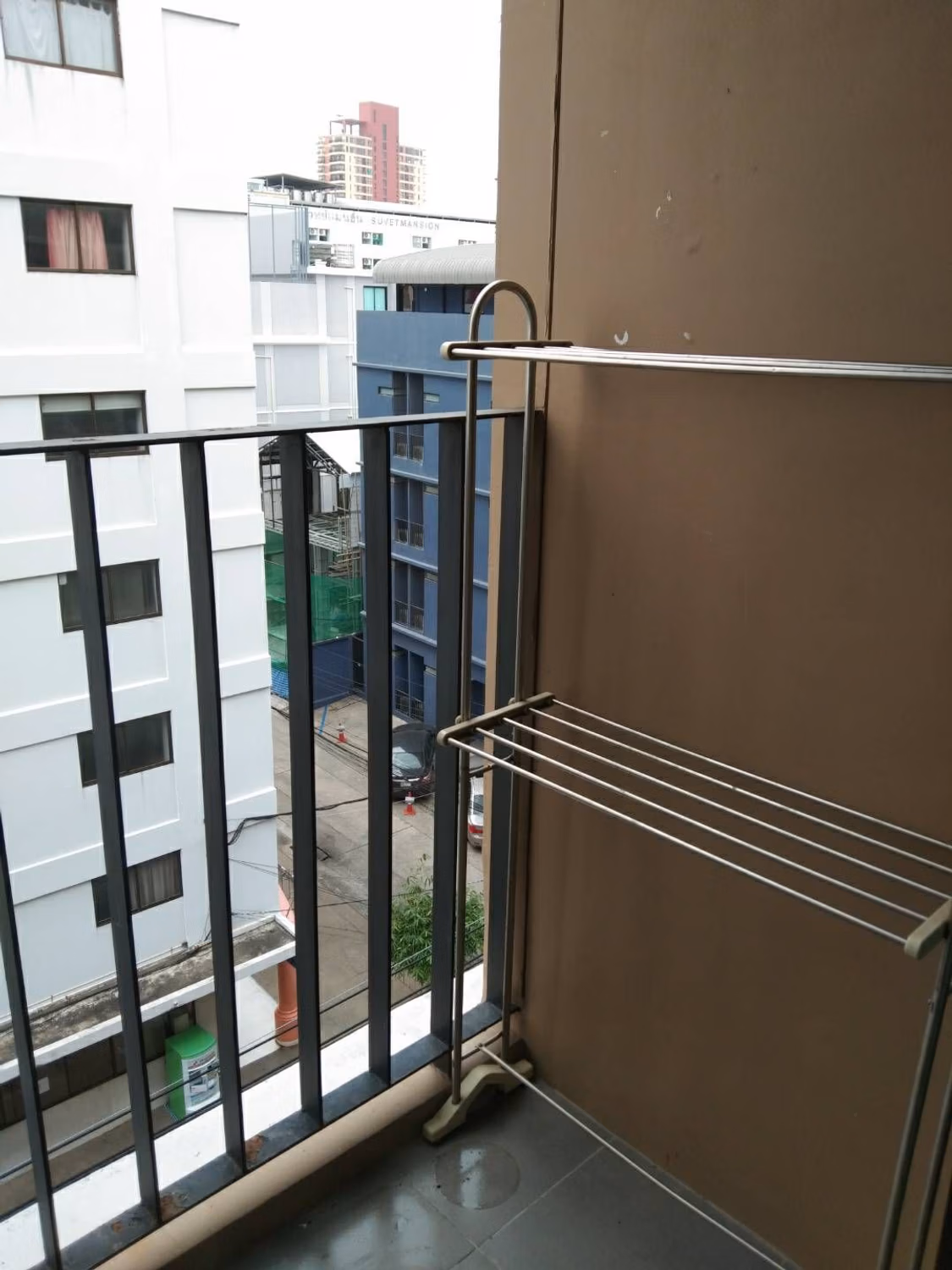 Condo for Rent at Brown Condo HuaiKwang - Image 7