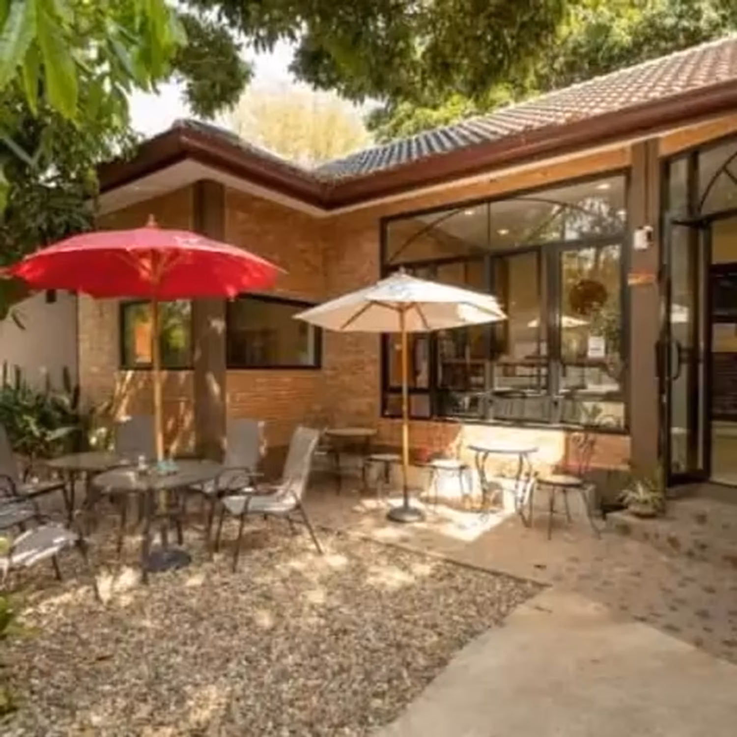 3 Bedroom House - Image 4