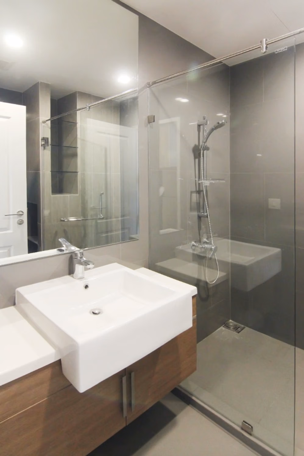 null ห้องนอน Condo สำหรับ จำหน่าย ใกล้ Surasak BTS - Image 13