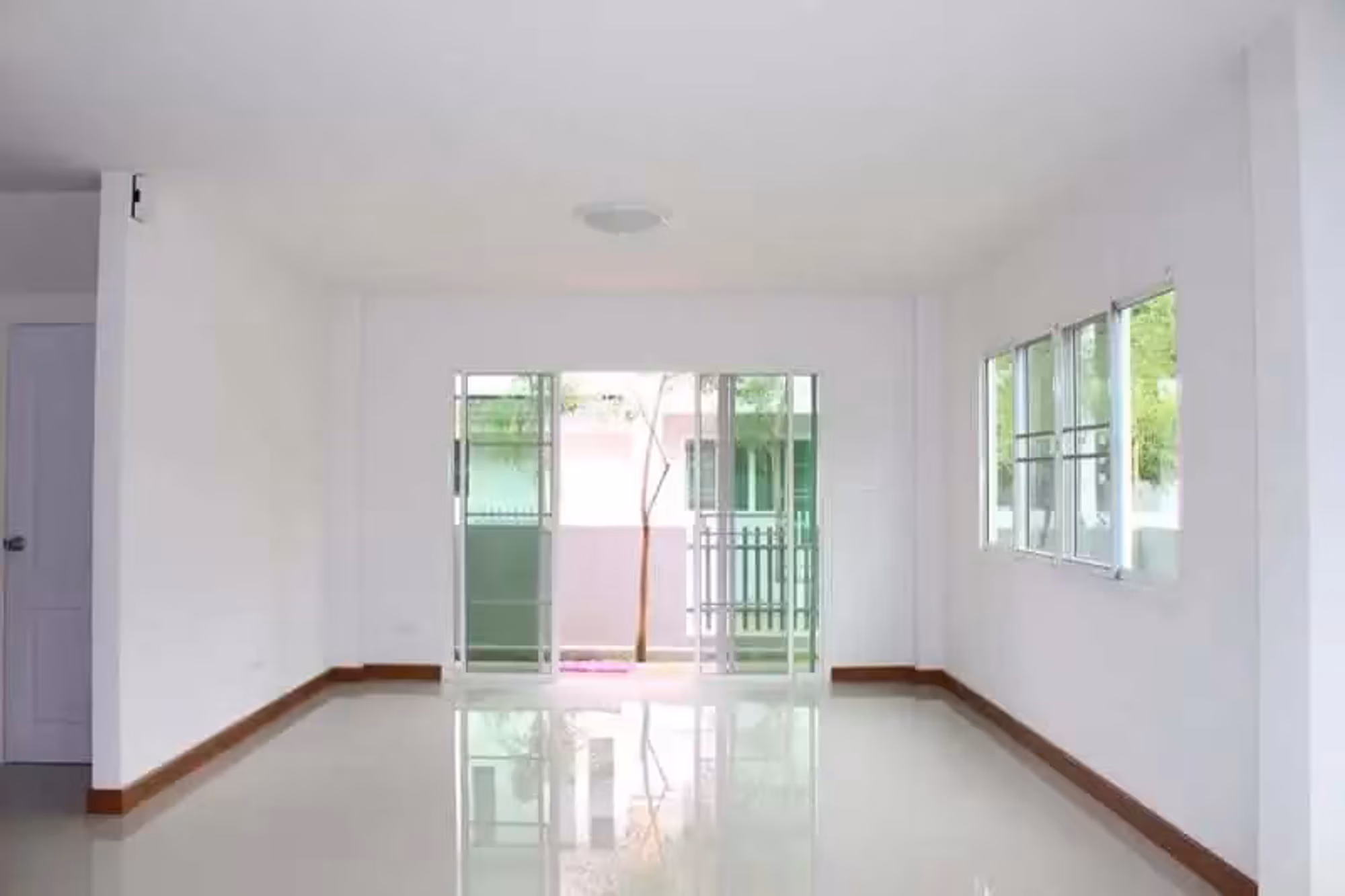 4 Bedroom House - Image 1