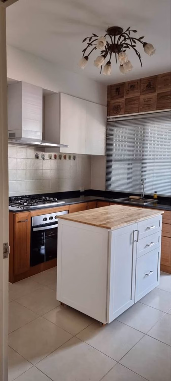 4 Bed House for Rent in Hang Dong - Image 3