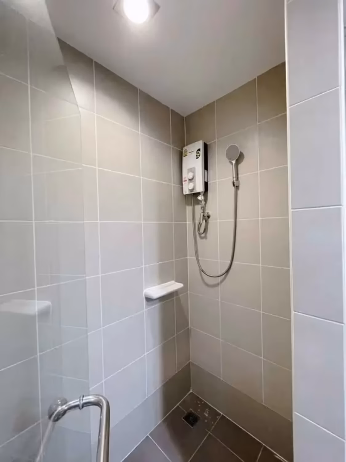 4 Bedroom Condo - Image 4