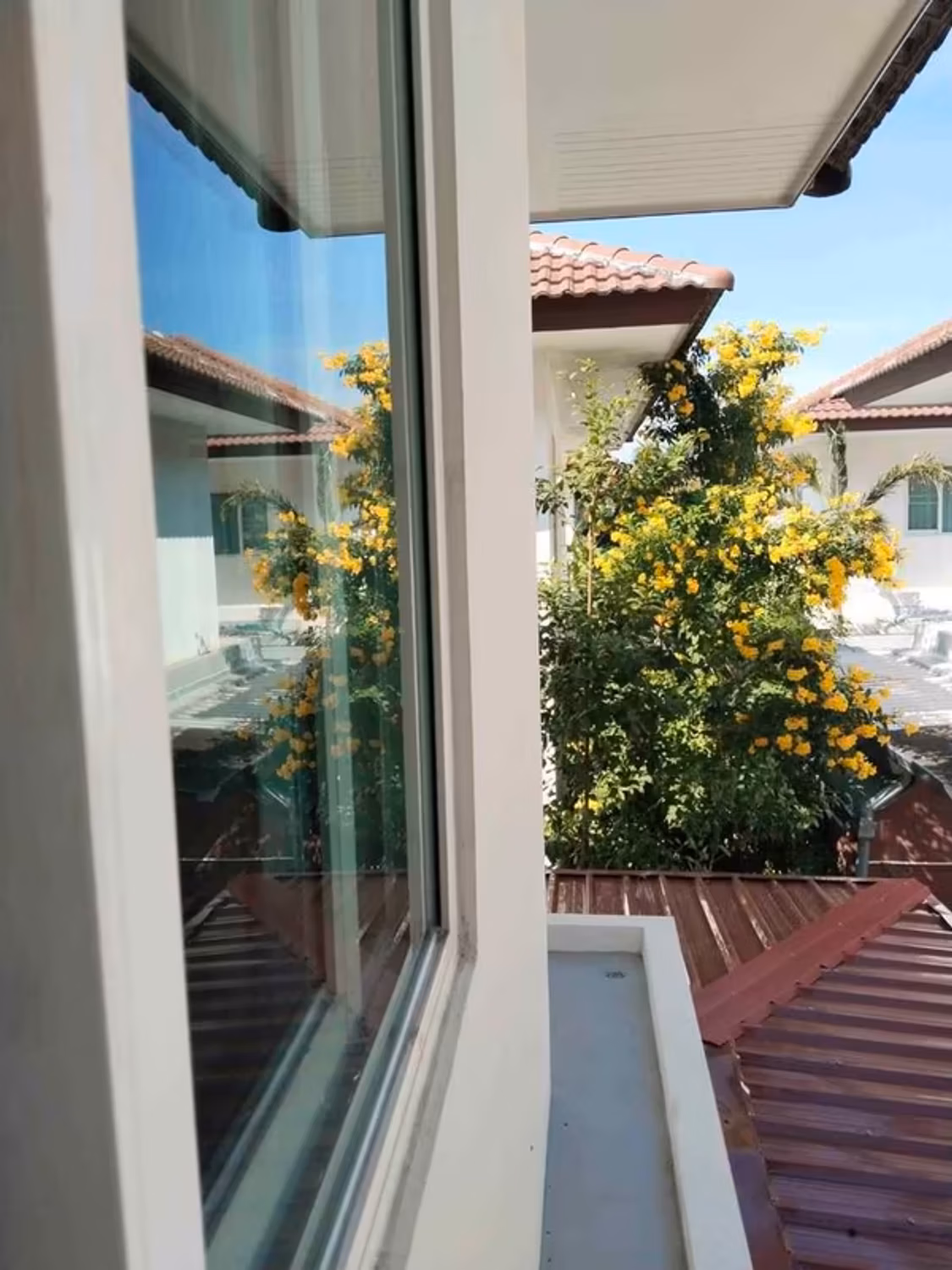 Detached House - Image 4