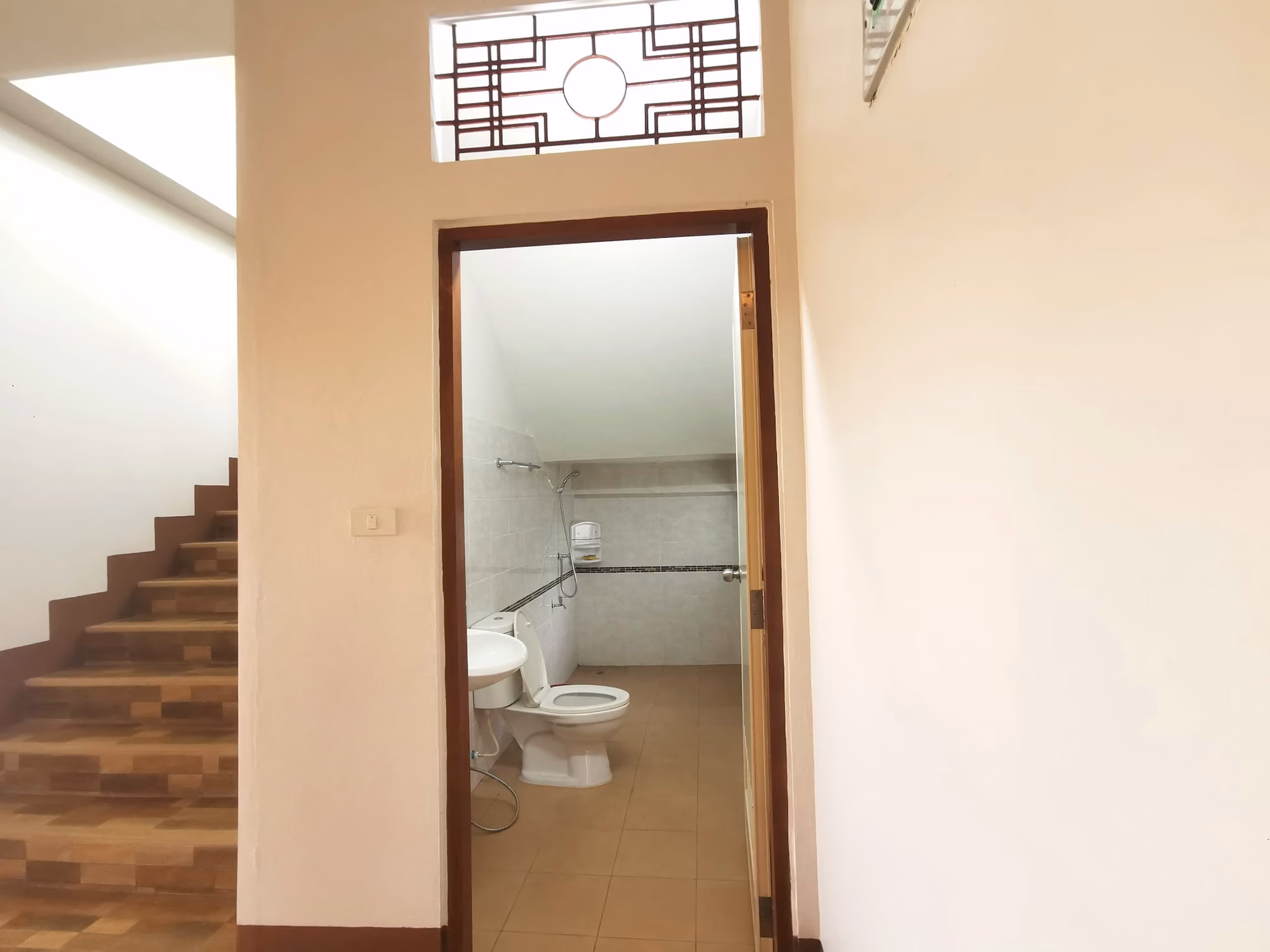 2 Bed House for Rent in Mueang Chiang Mai - Image 6