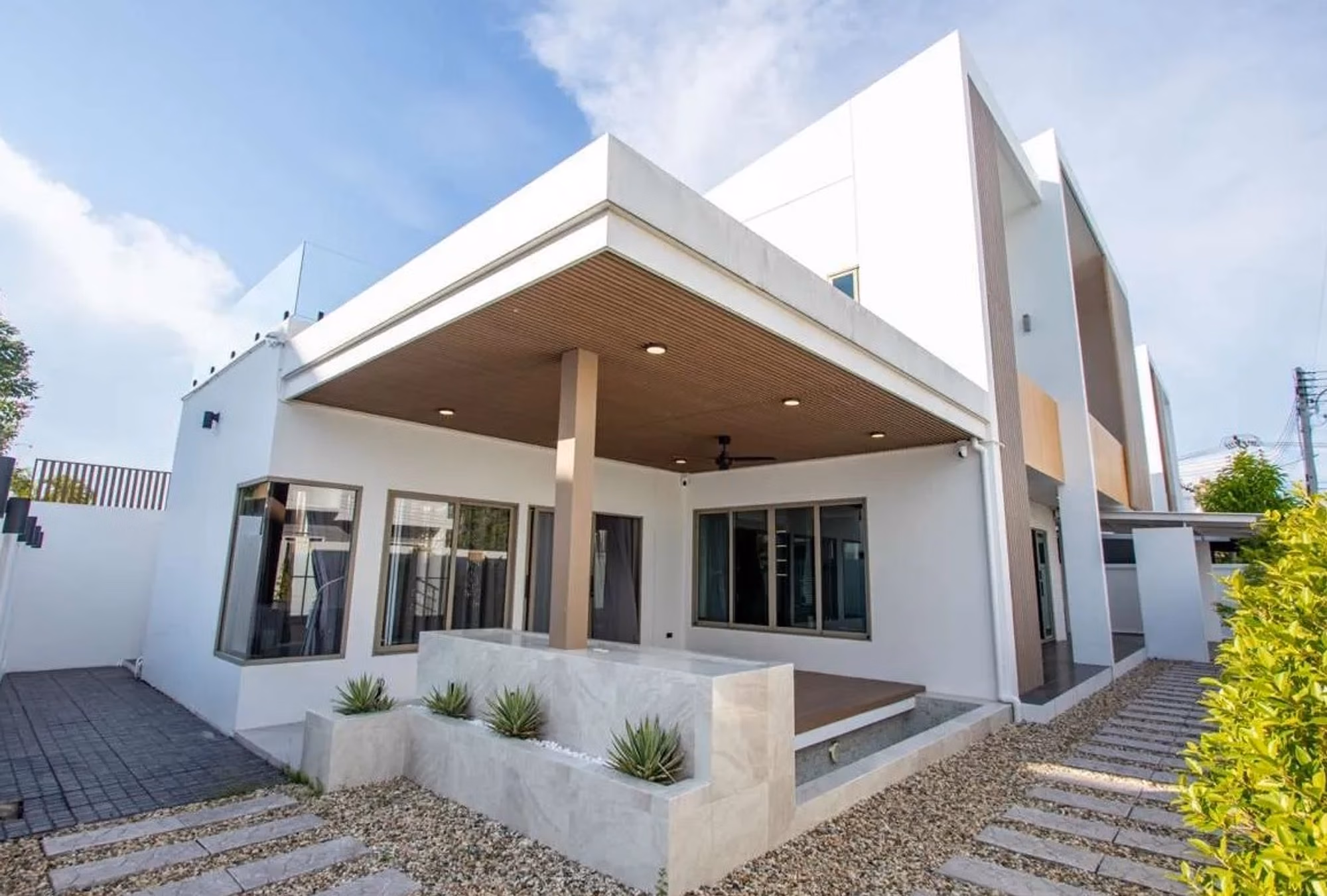 4 Bed House for Sale in San Kamphaeng - Image 18