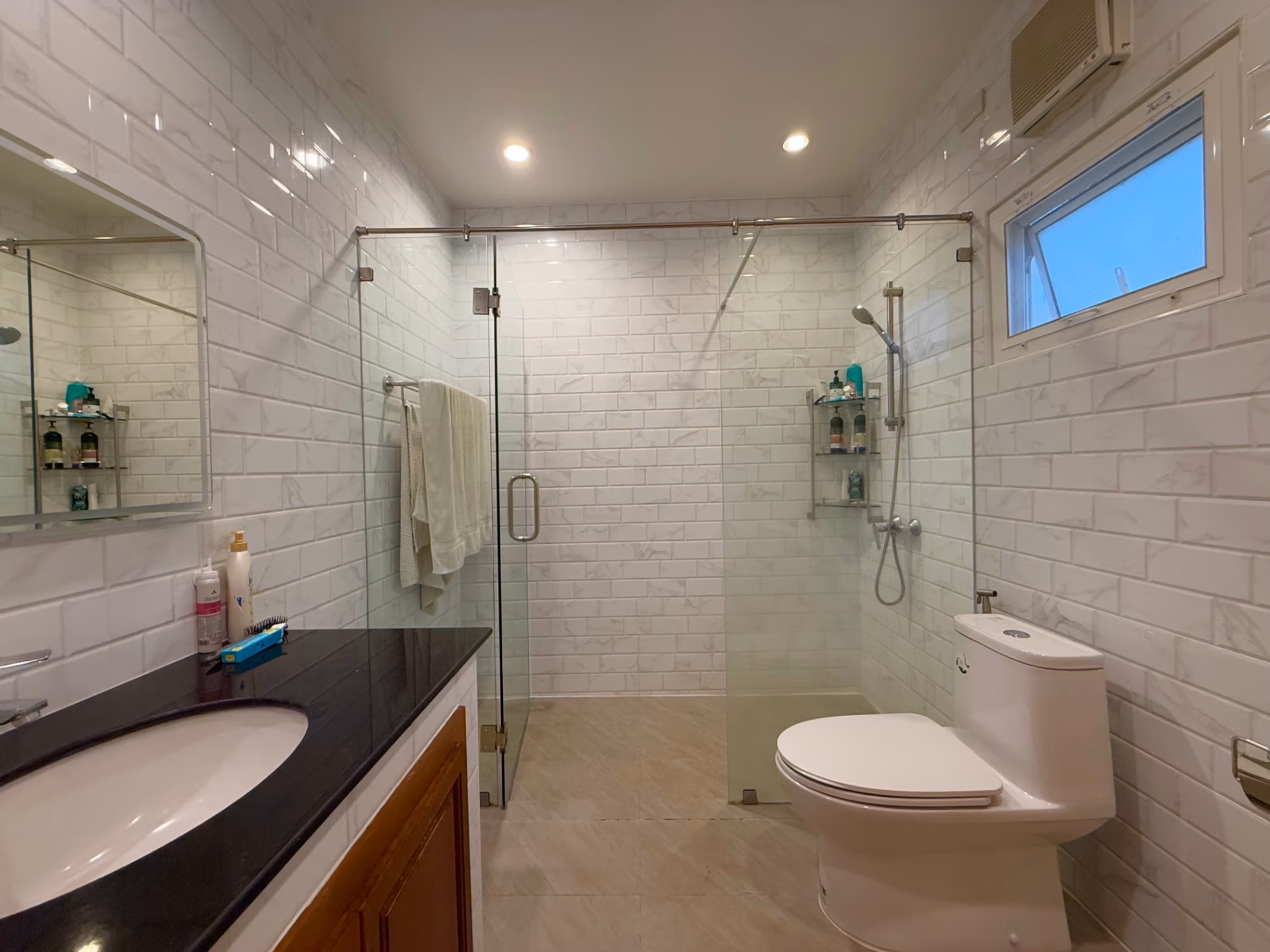 3 Bed House for Rent in Hang Dong - Image 41