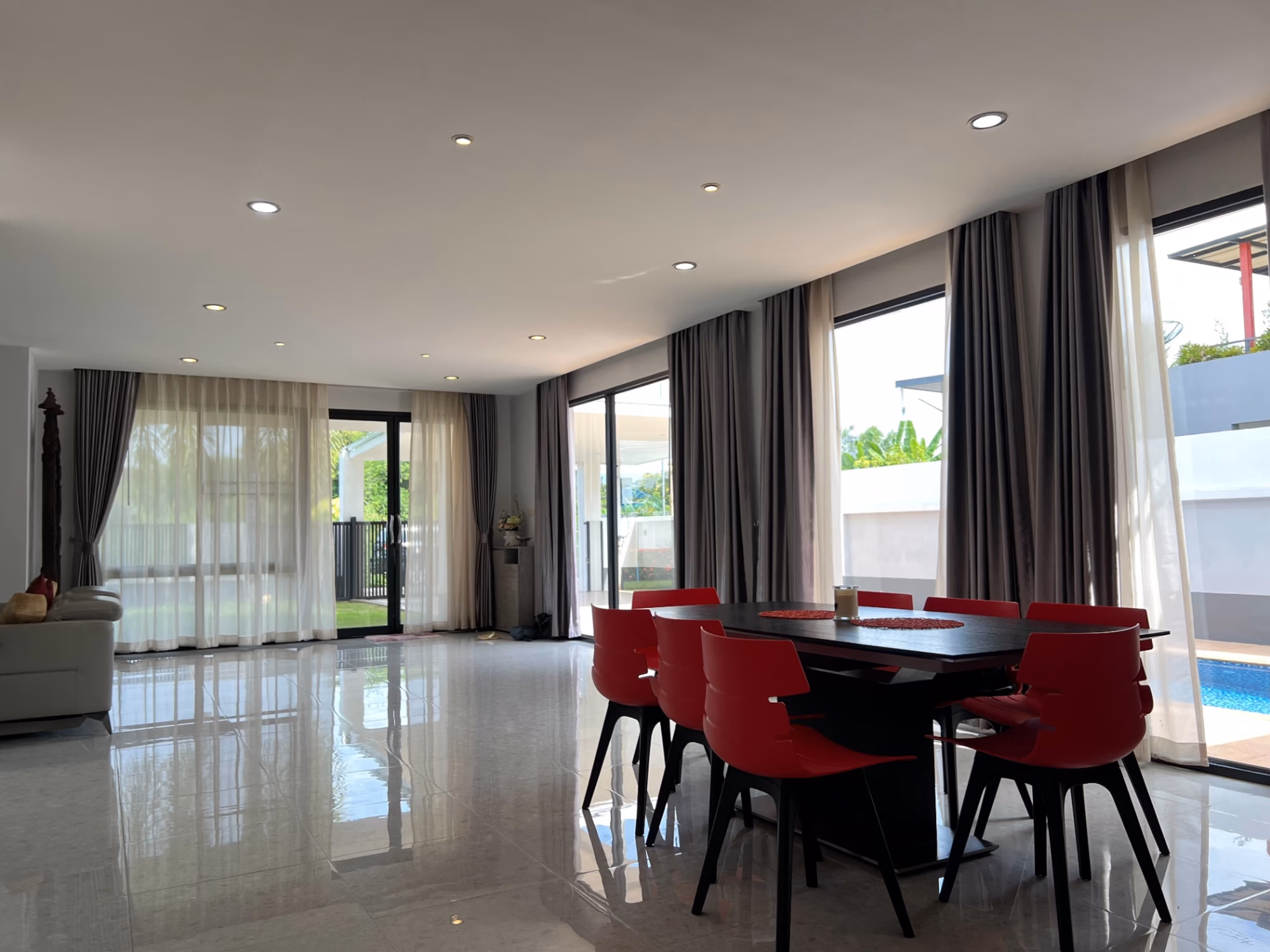 5 Bed House for Sale in Hang Dong - Image 3