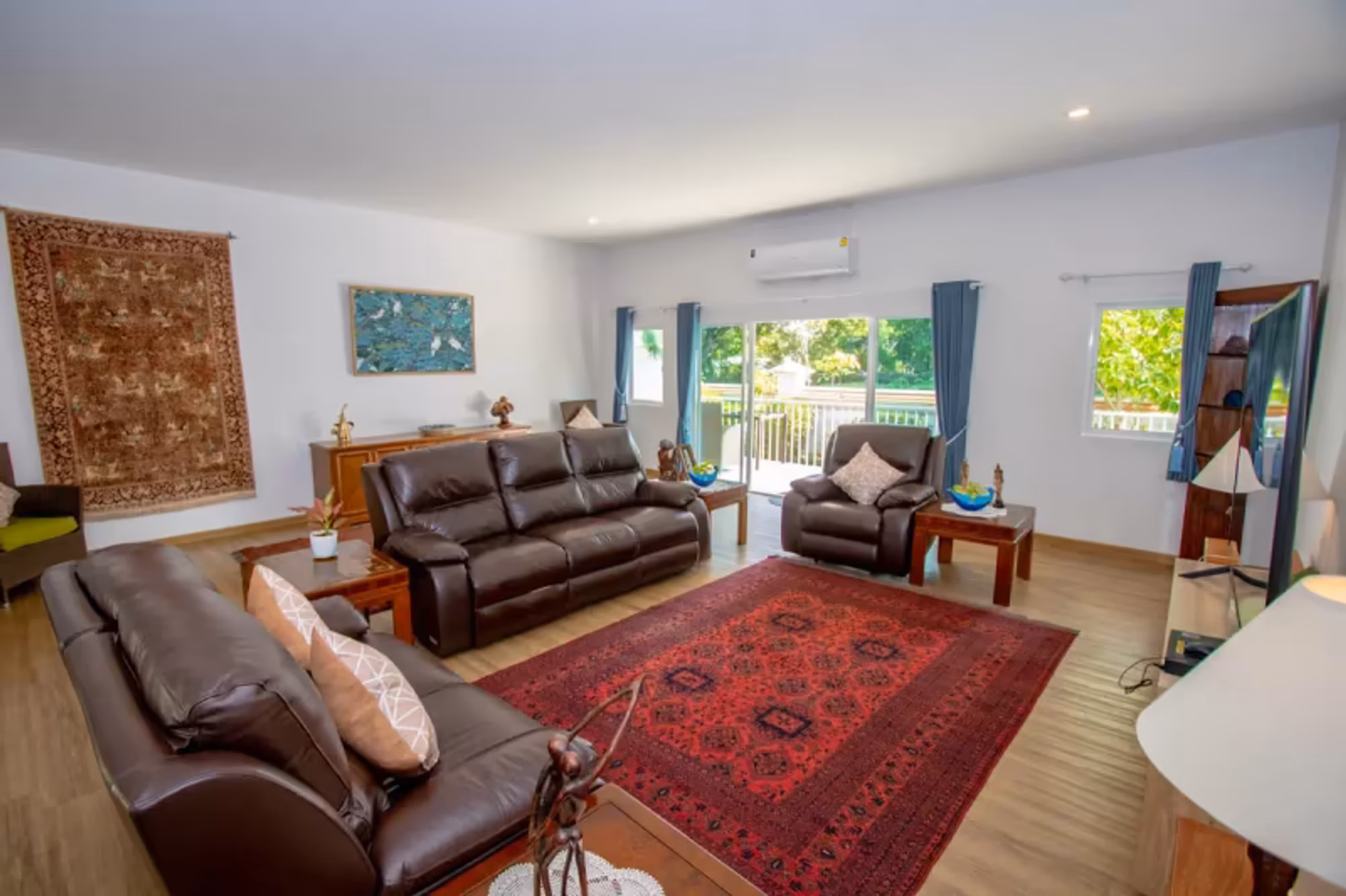 5 Bedroom House - Image 16