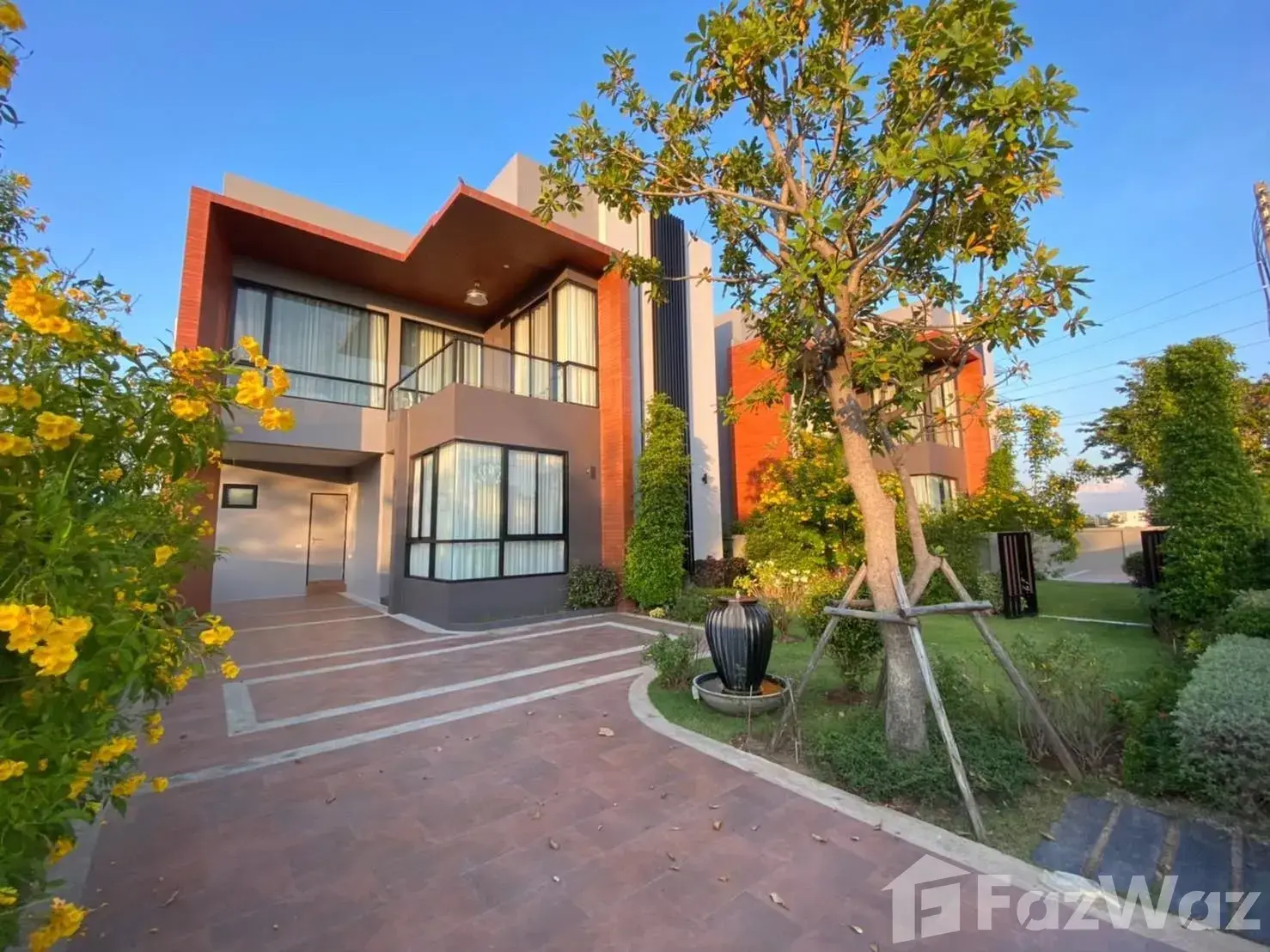 Detached House - Image 17