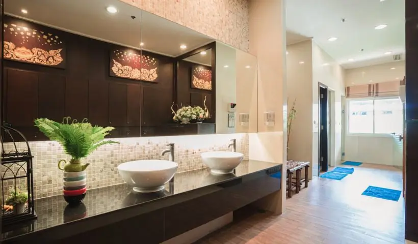 4 Bedroom Condo - Image 27
