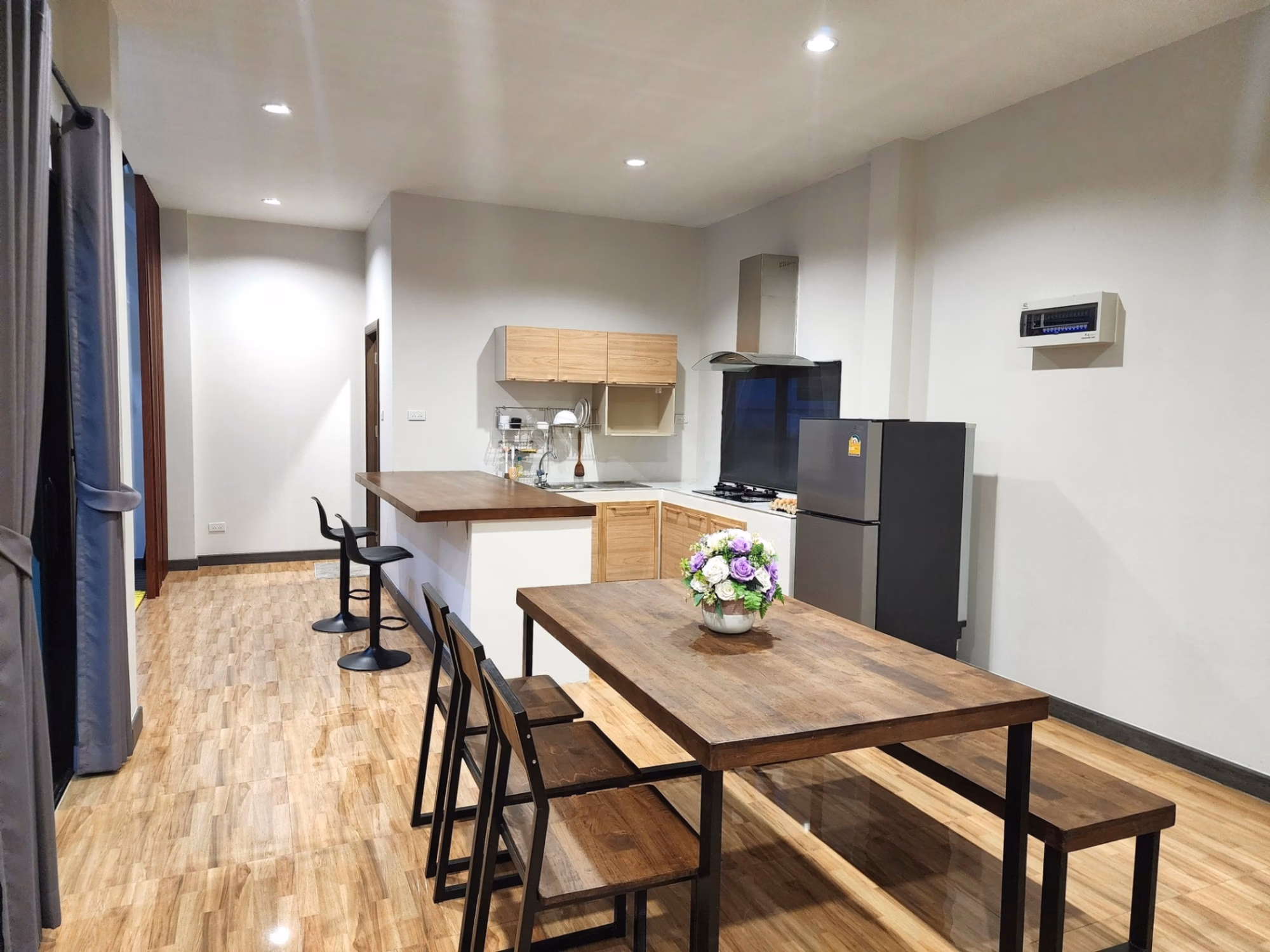 2 Bed House for Sale in Saraphi District - Image 3