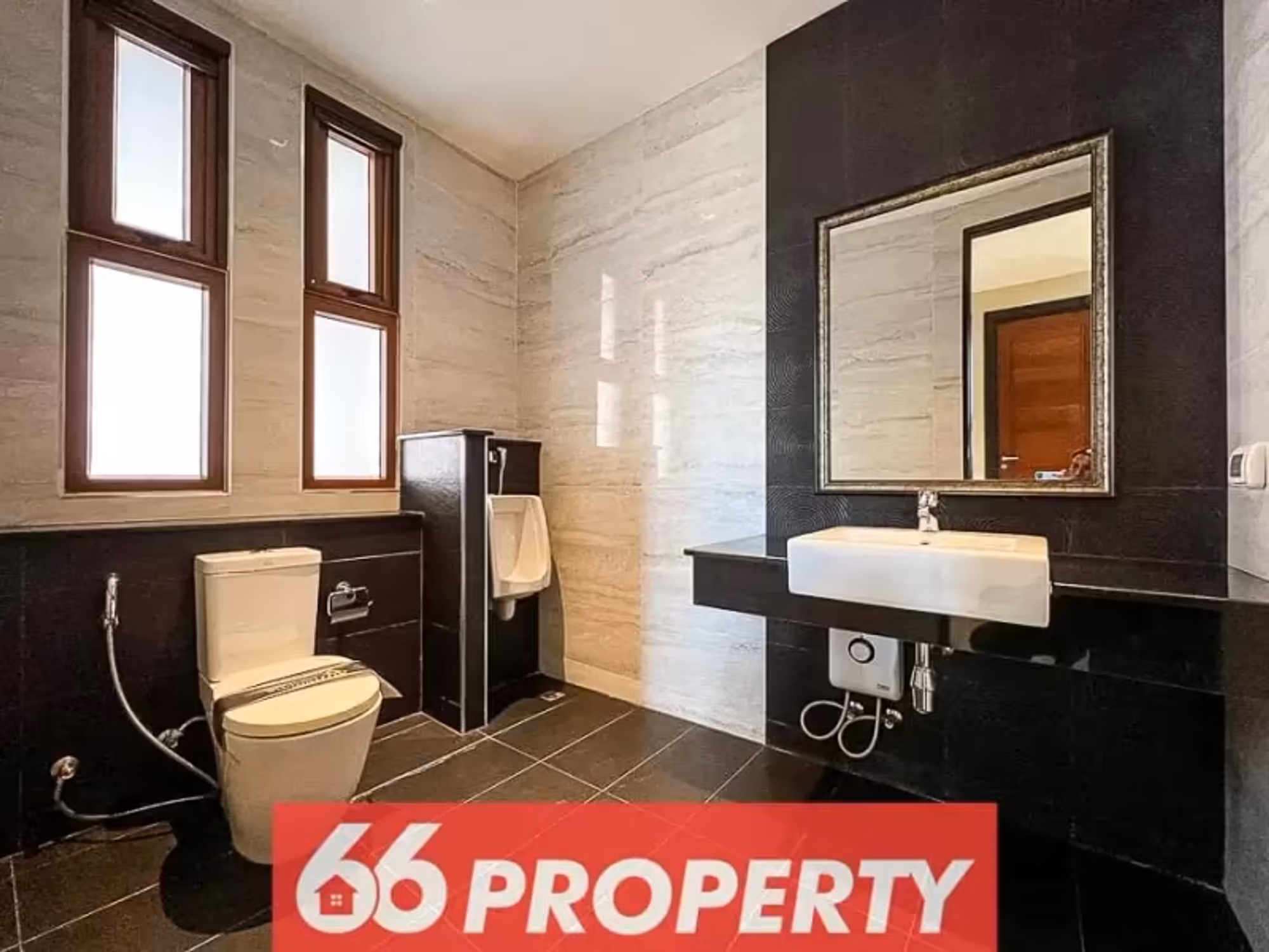 4 Bedroom House - Image 16