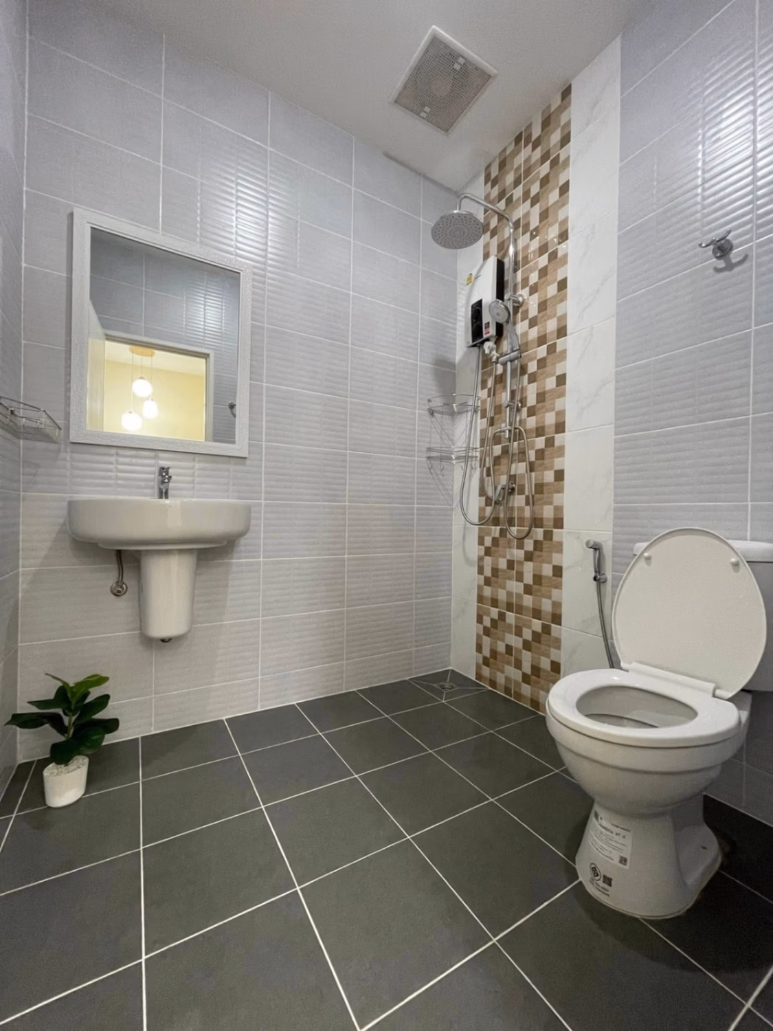 2 Bed Townhouse for Rent in Mueang Chiang Mai - Image 7
