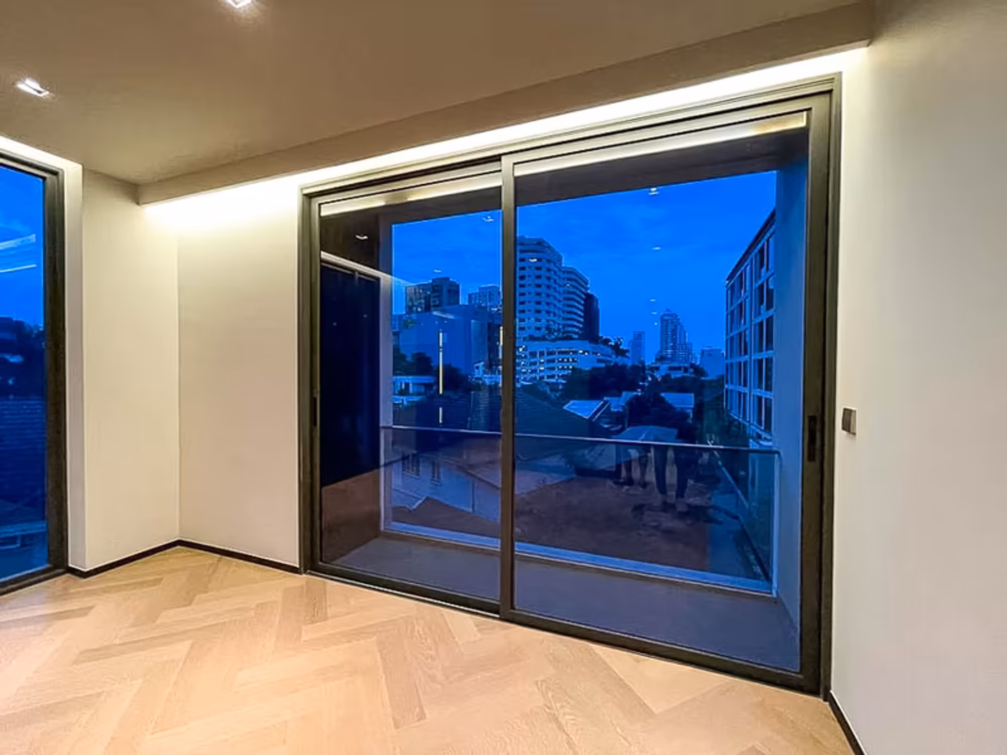1 Bedroom Condo - Image 4