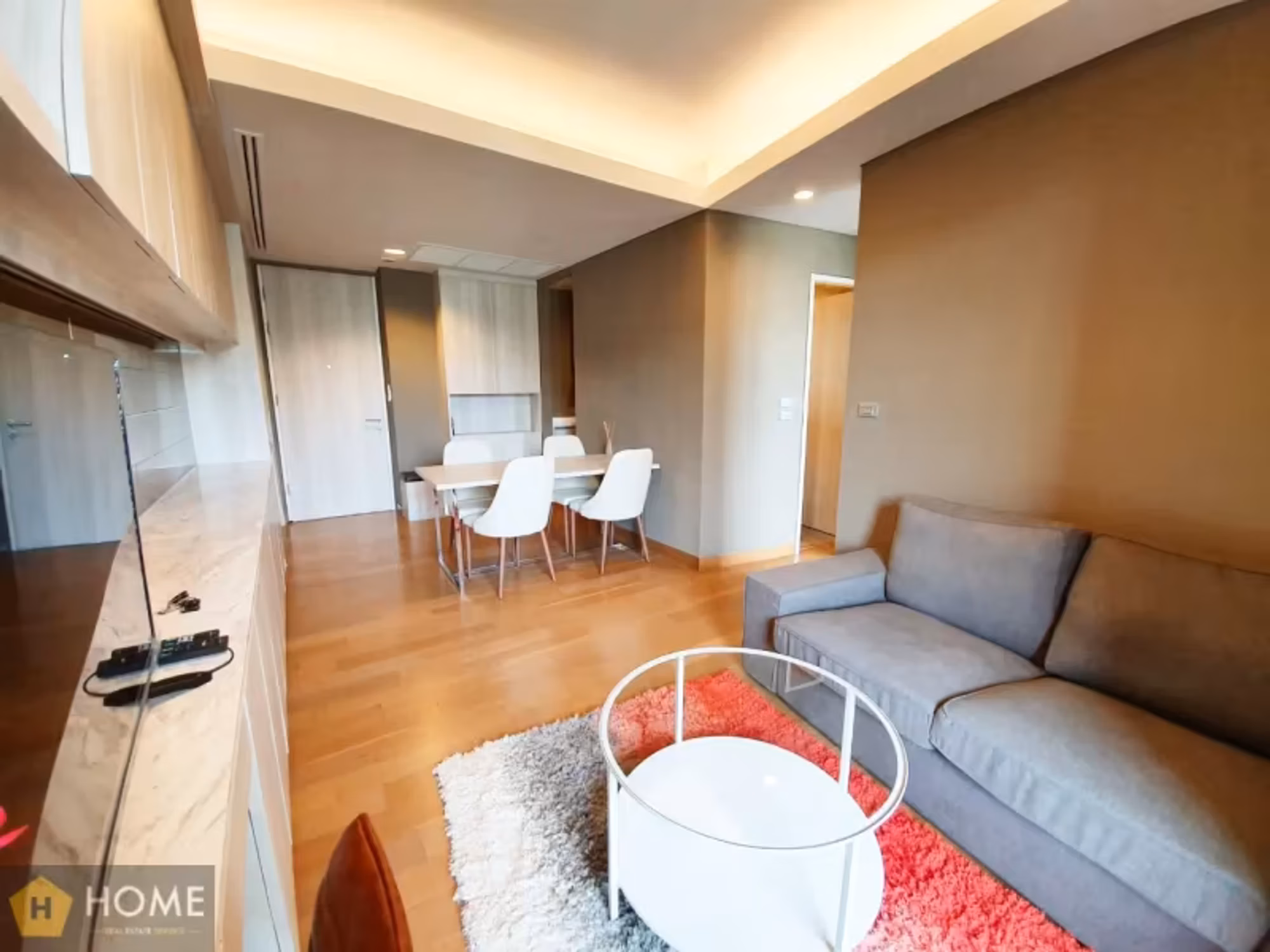 2 Bedroom Condo for Rent at The Lumpini 24 - Image 2