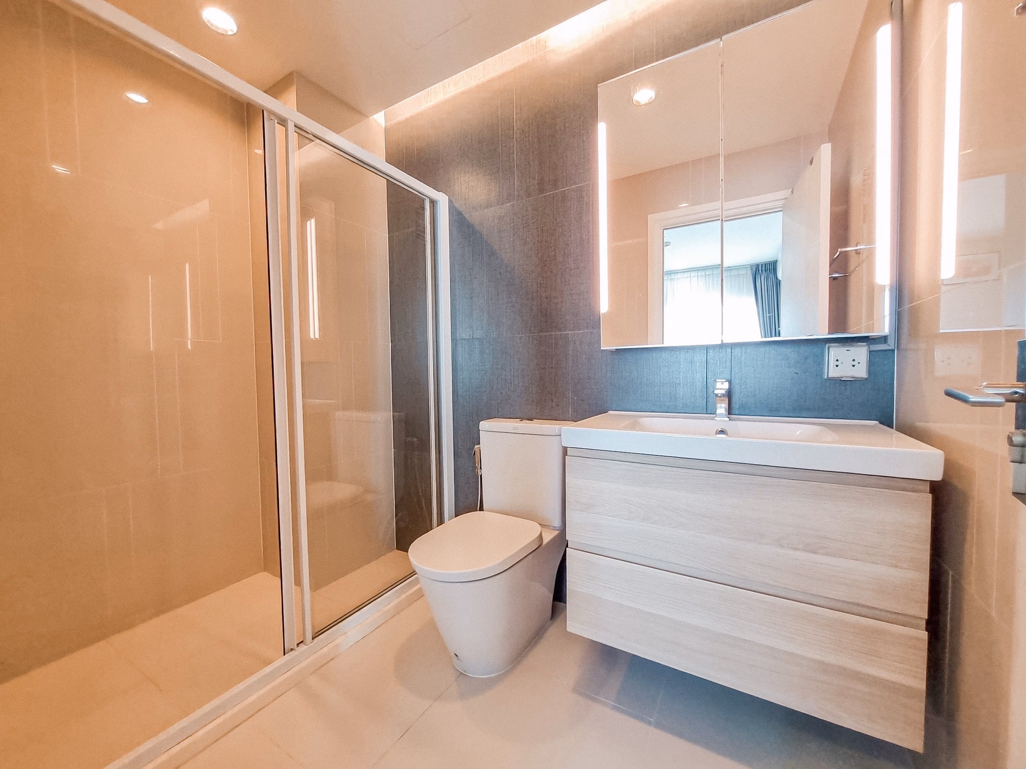 1 Bed Condo for Sale in Bang Kho Laem - Image 8