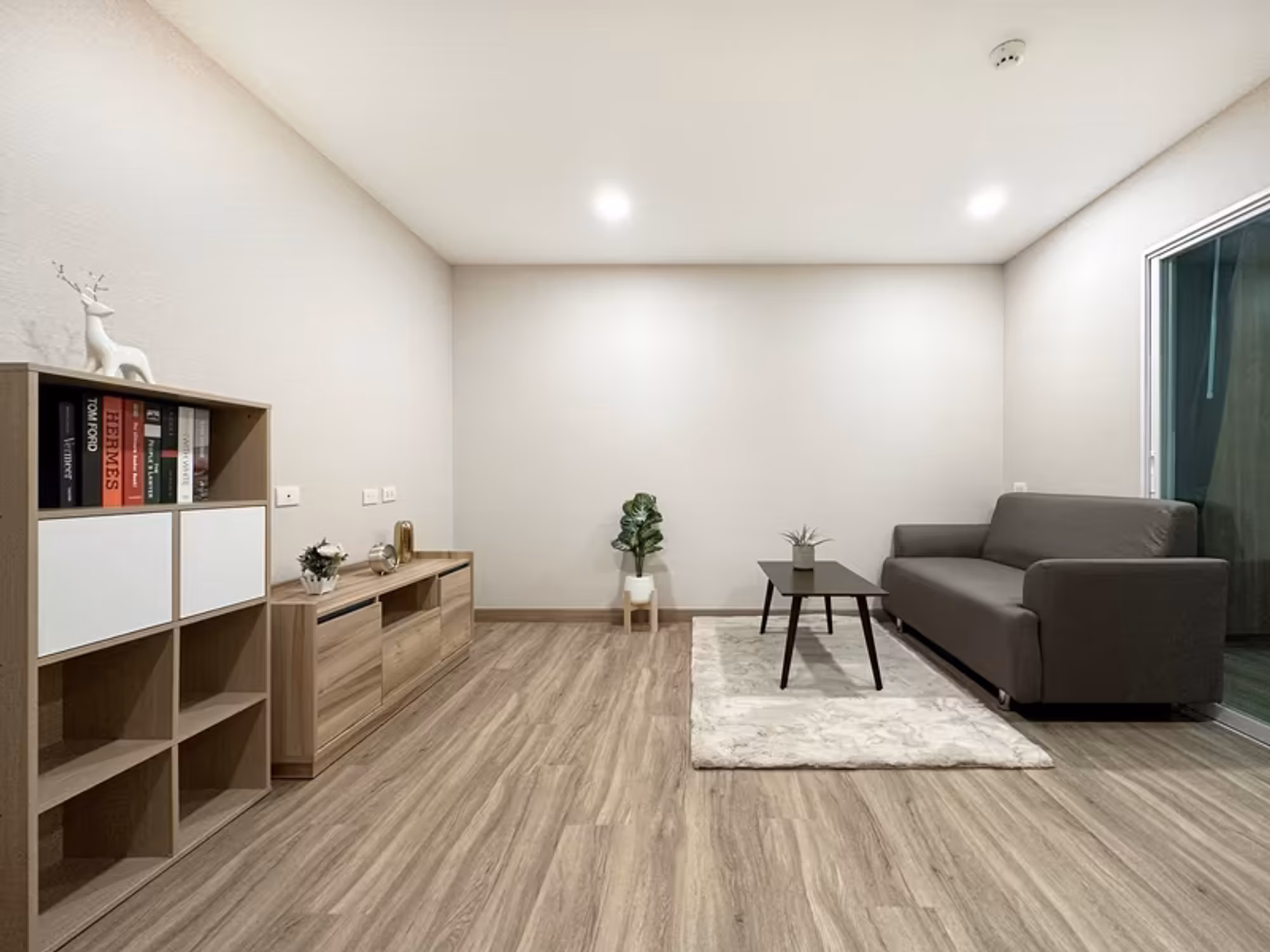 1 Bedroom Condo - Image 2
