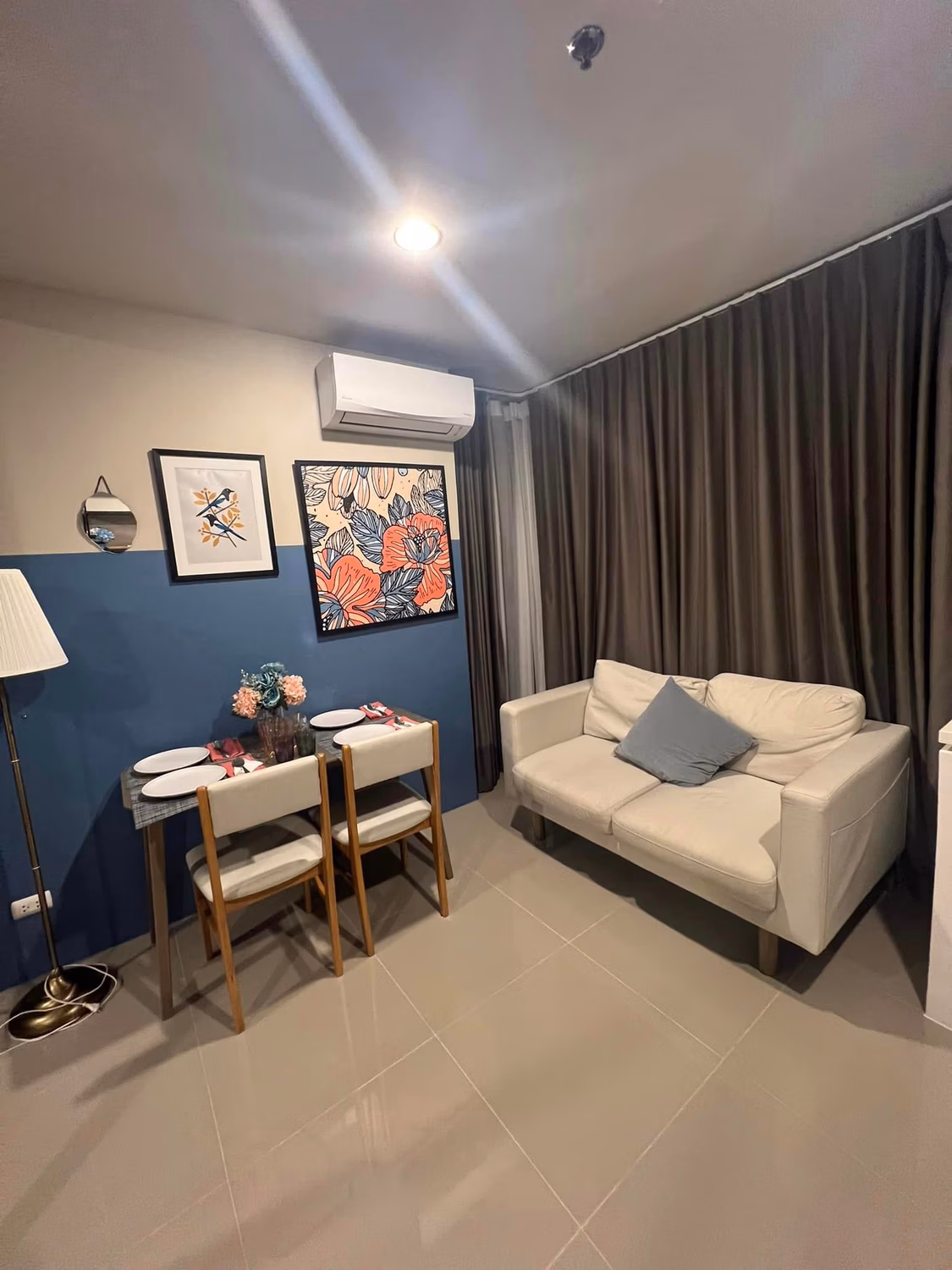 1 Bed Condo for Rent  Near Huai Khwang MRT - Image 1