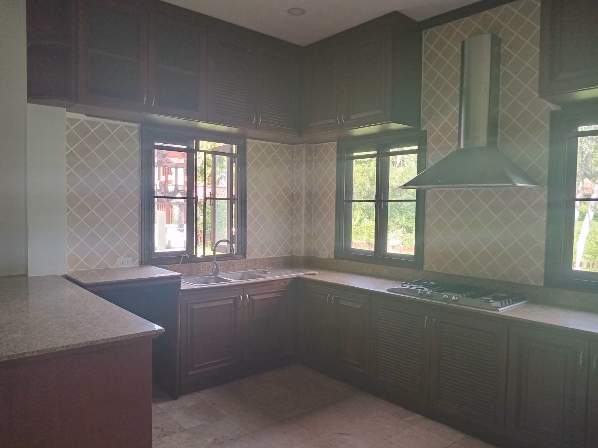 3 Bed House for Sale in San Kamphaeng District - Image 16