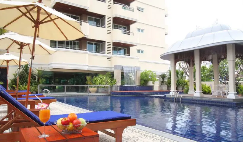 4 Bedroom Condo - Image 30