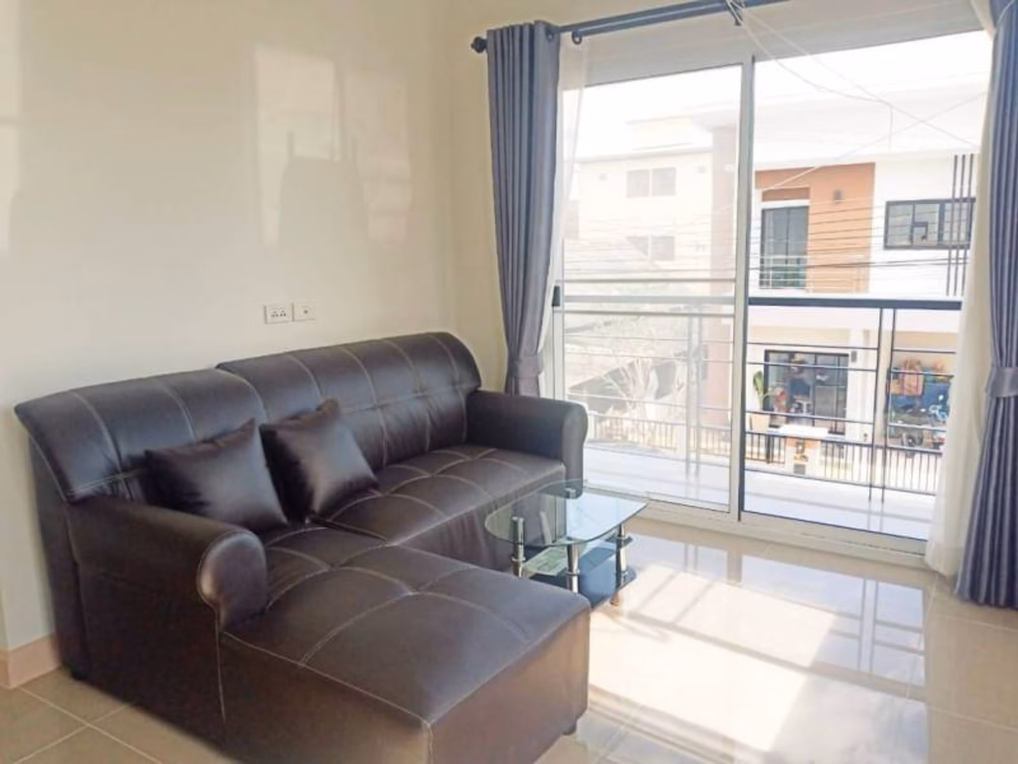 4 Bed House for Rent in Mueang Chiang Mai - Image 5