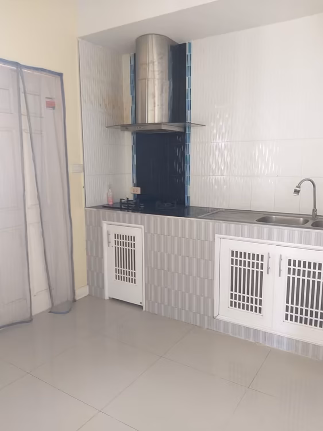 3 Bedroom House - Image 2