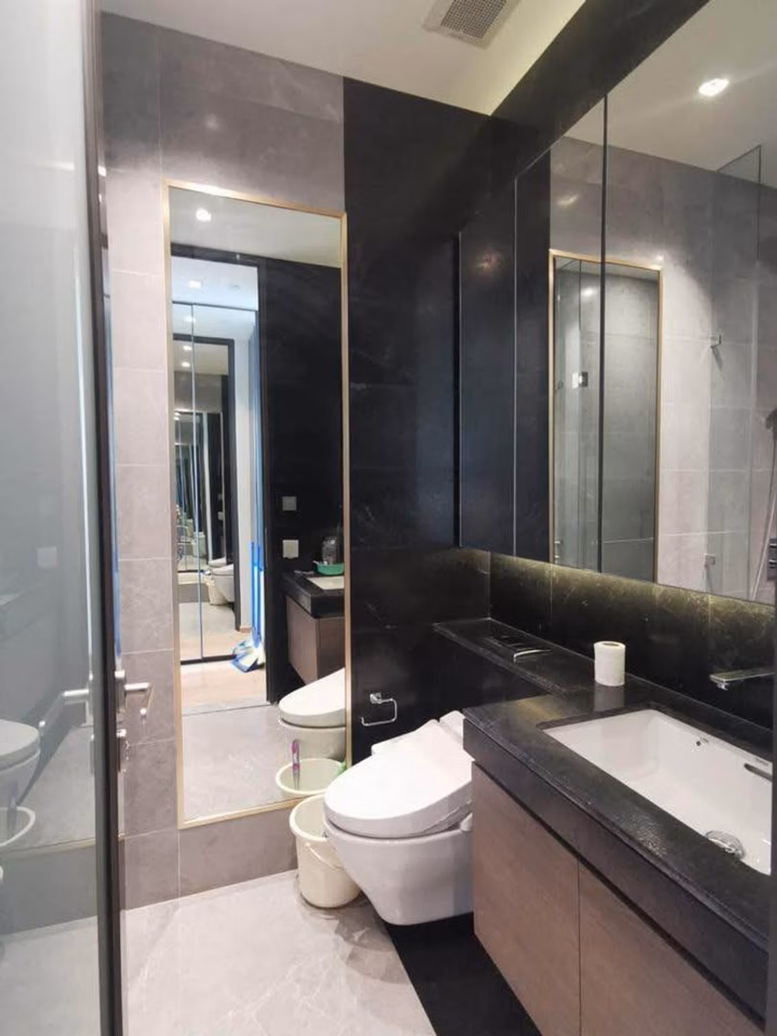 1 Bed Condo for Rent in Pathum Wan - Image 6