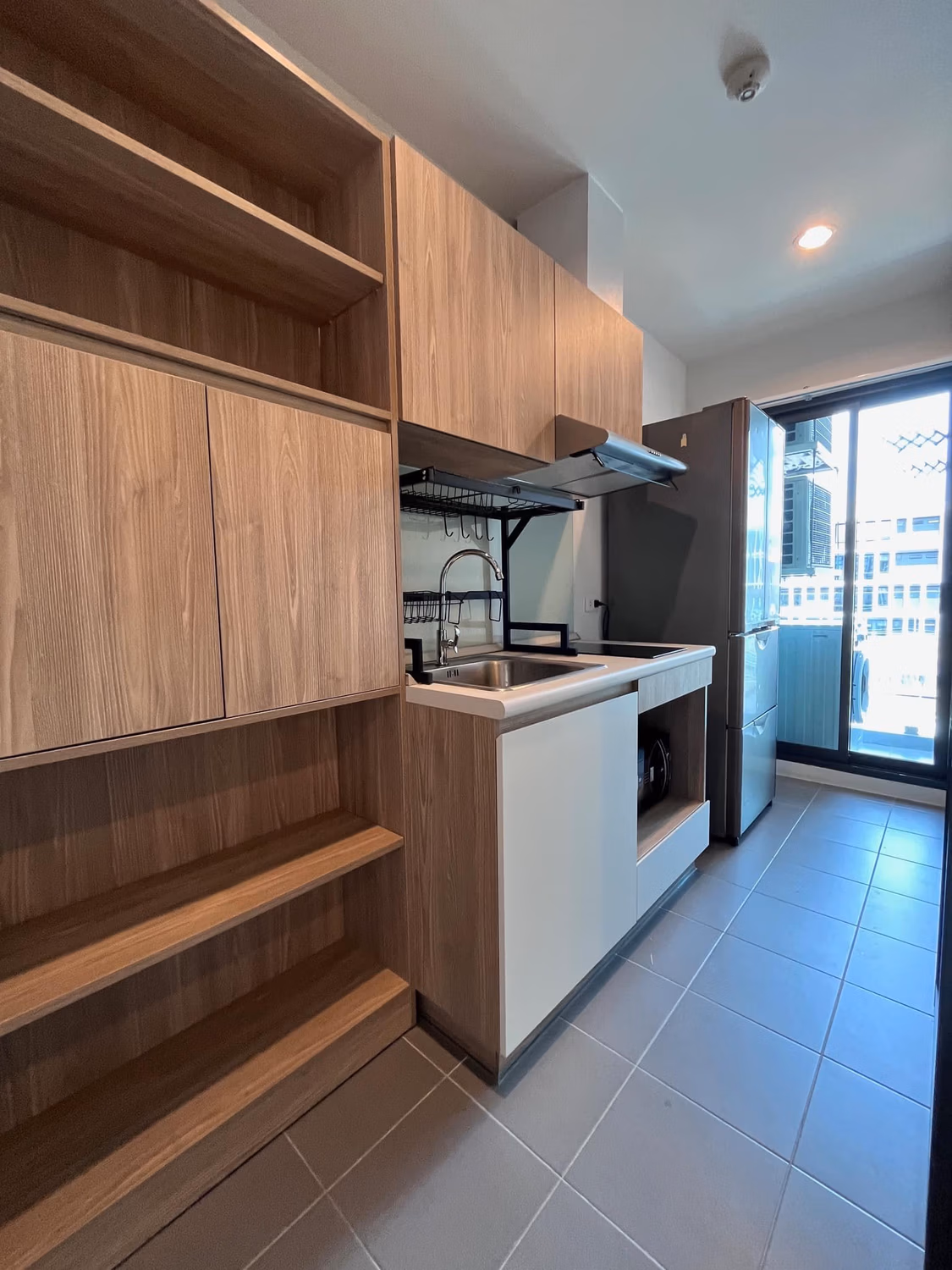 Condo - Image 3