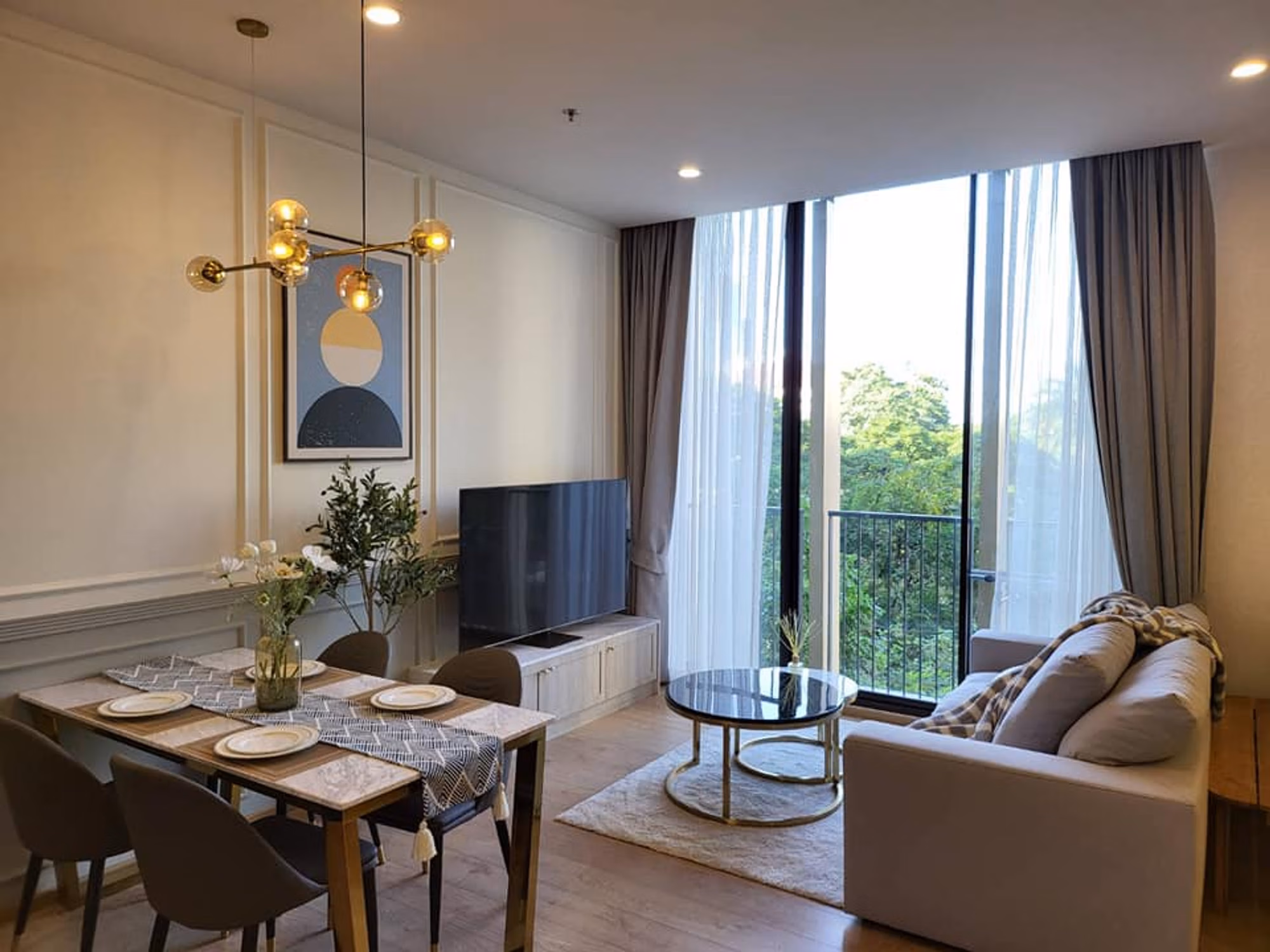 Condo - Image 1