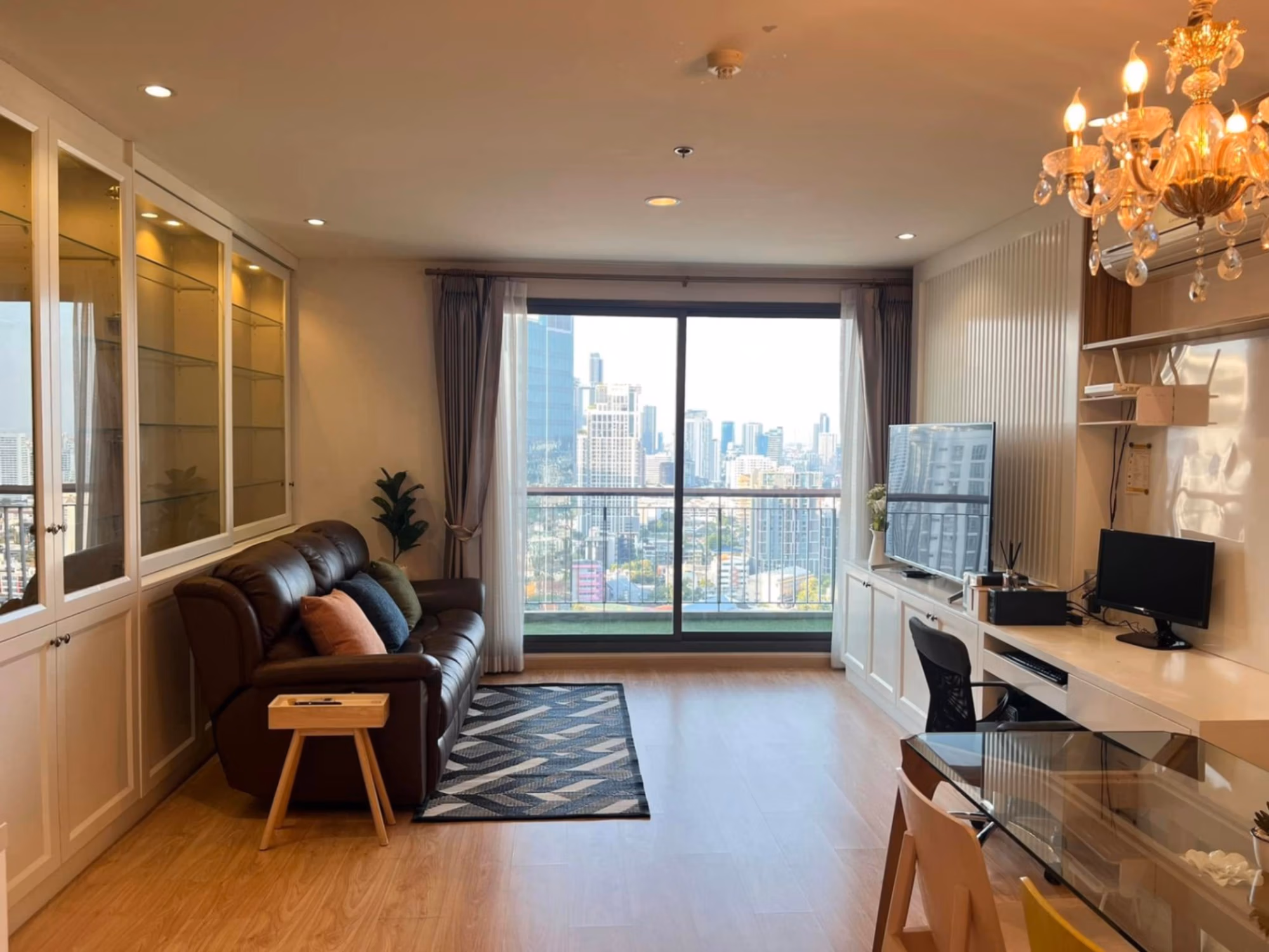 2 Bed Condo for Sale in Khlong Toei - Image 1