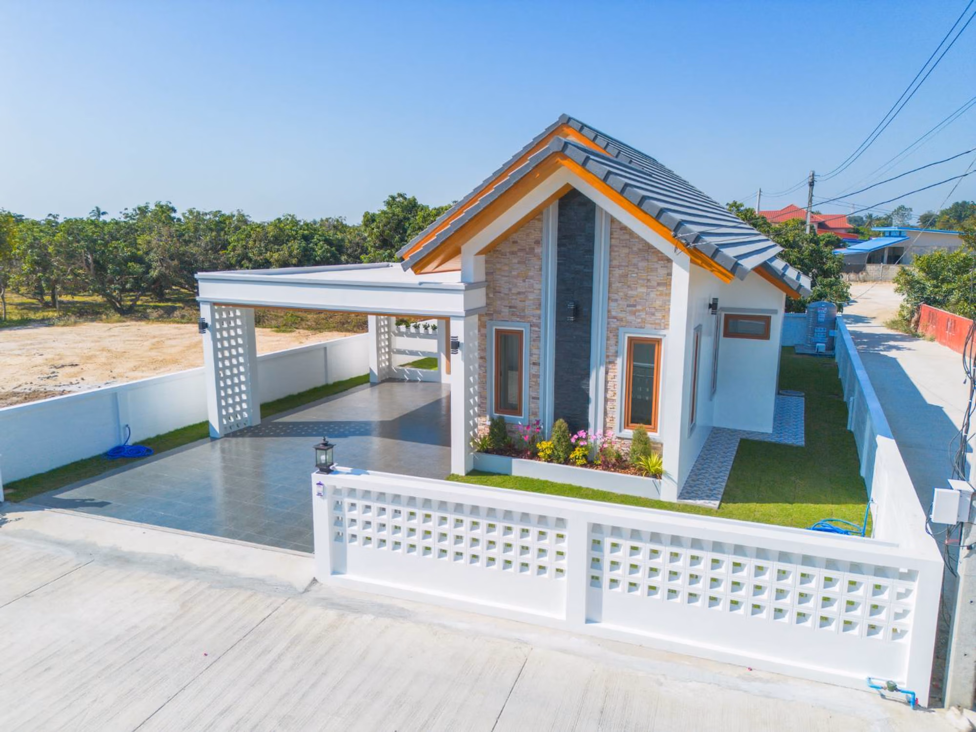 3 Bed House for Sale in Saraphi District - Image 8