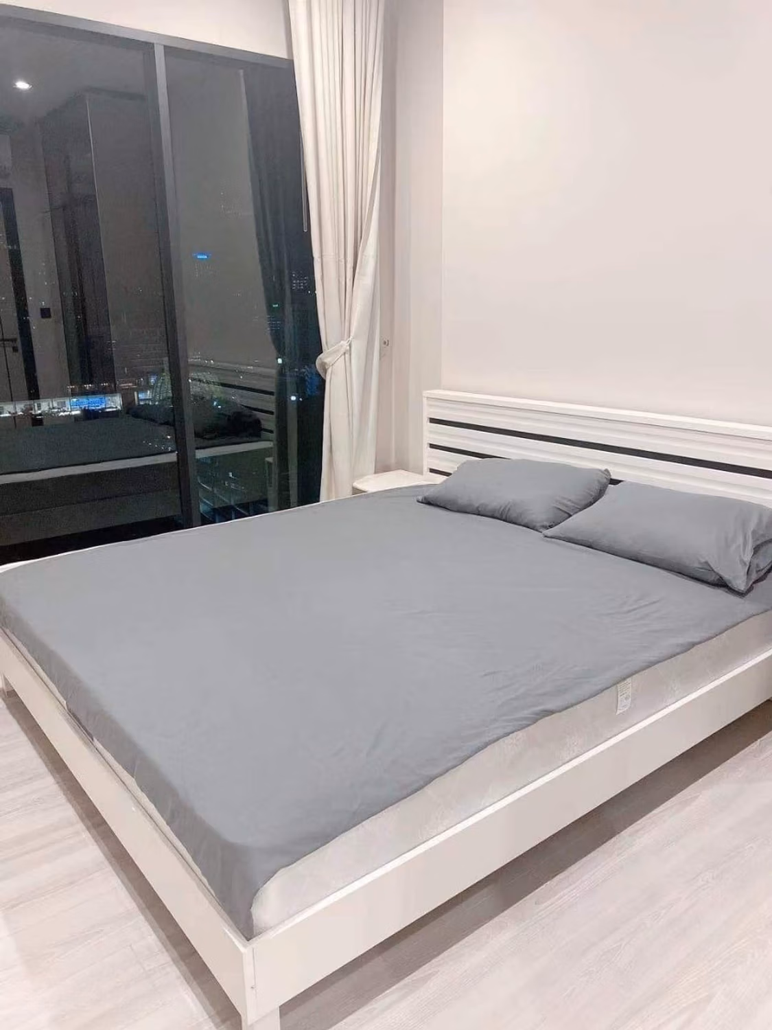 1 Bed Condo for Rent in Ratchathewi - Image 2