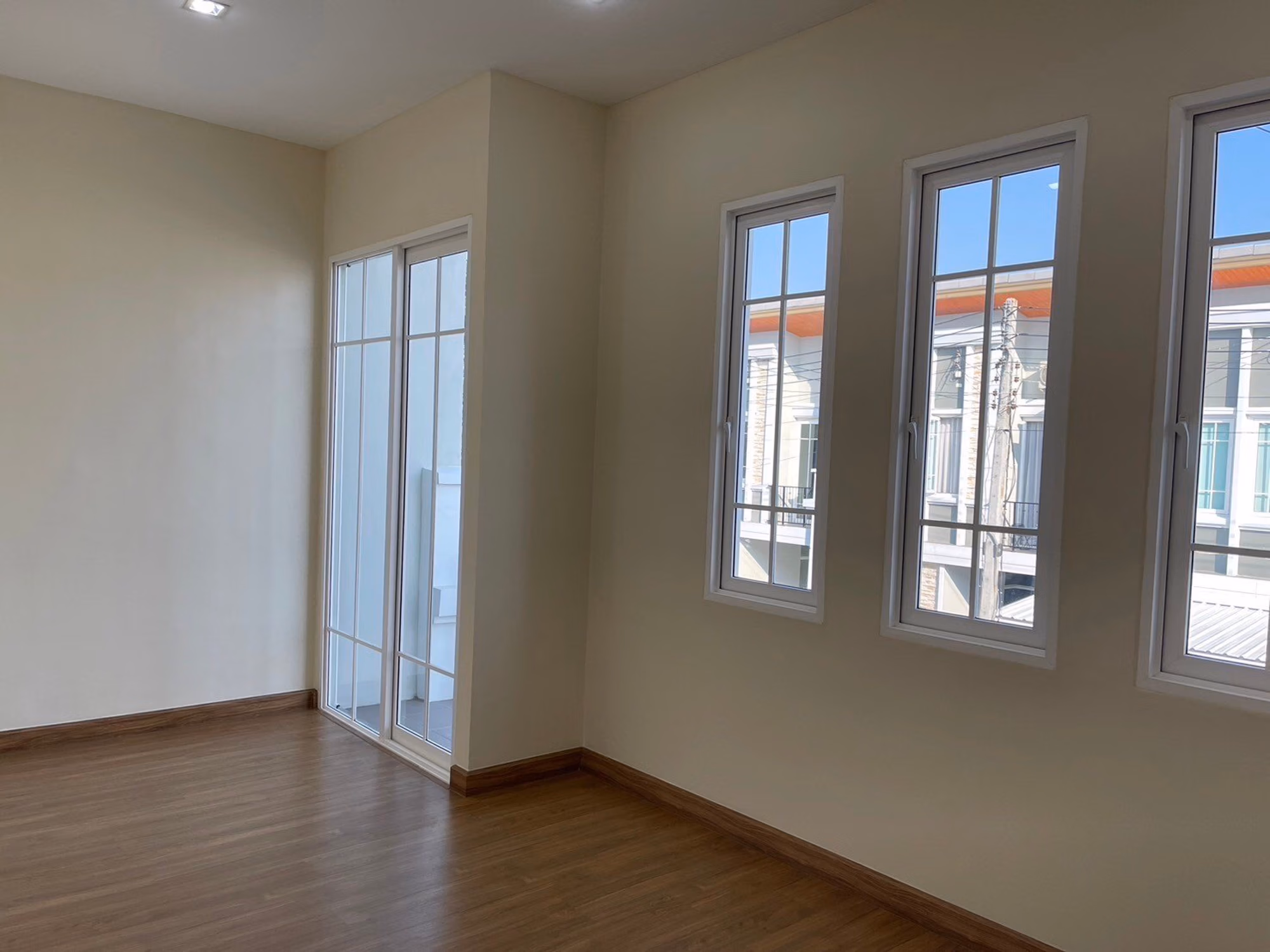4 Bed Townhouse for Rent in Mueang Chiang Mai - Image 3