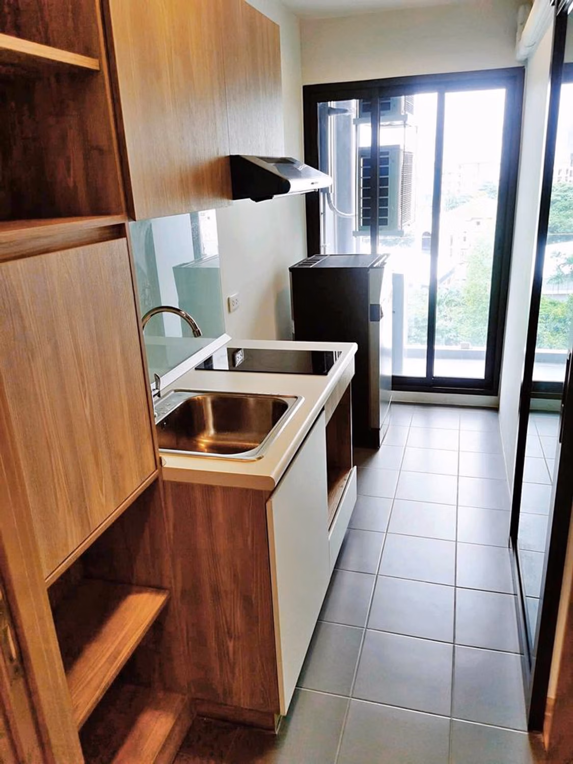 Condo - Image 6