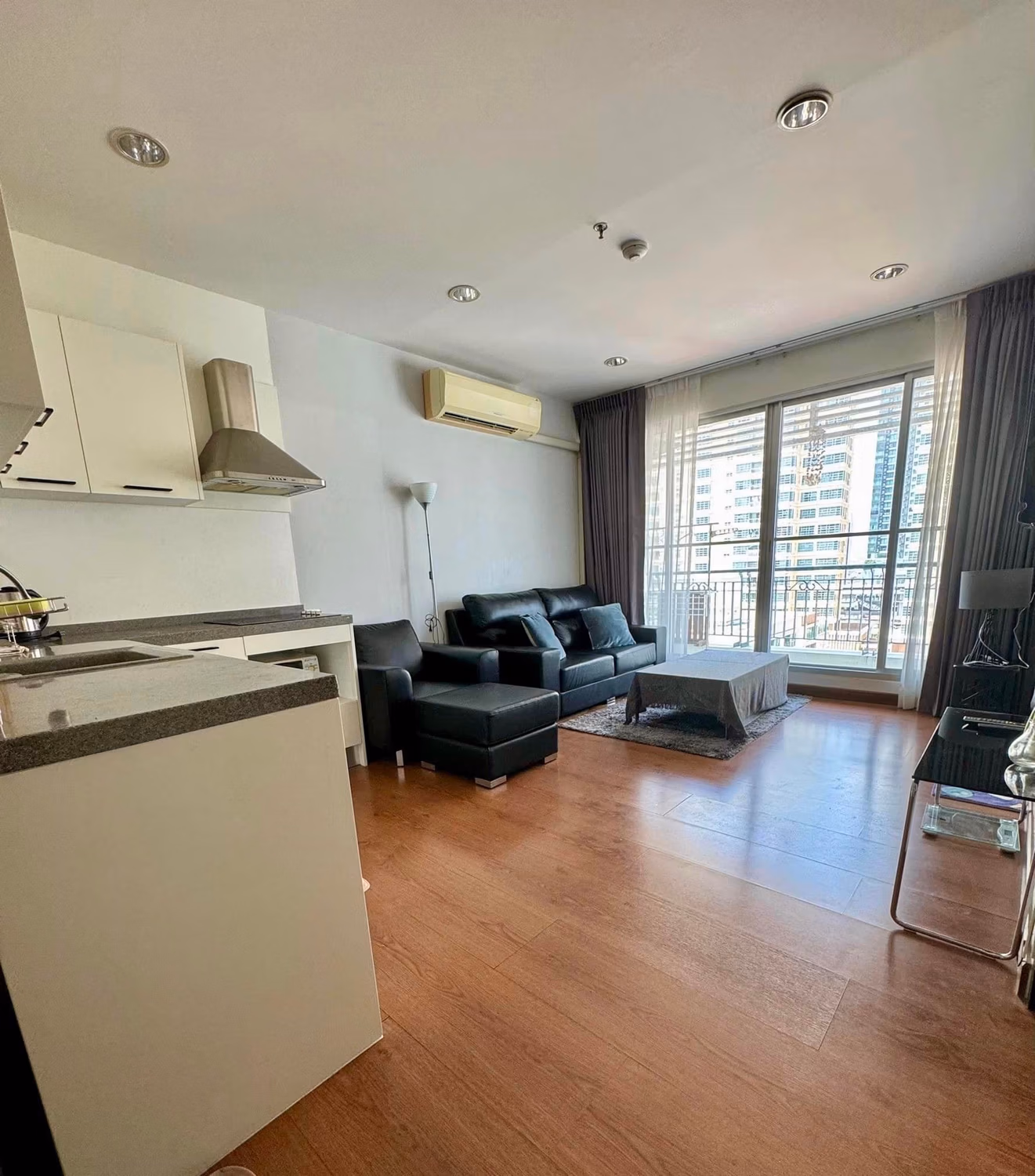 2 Bed Condo for Rent and Sale  Near Ratchathewi BTS - Image 2
