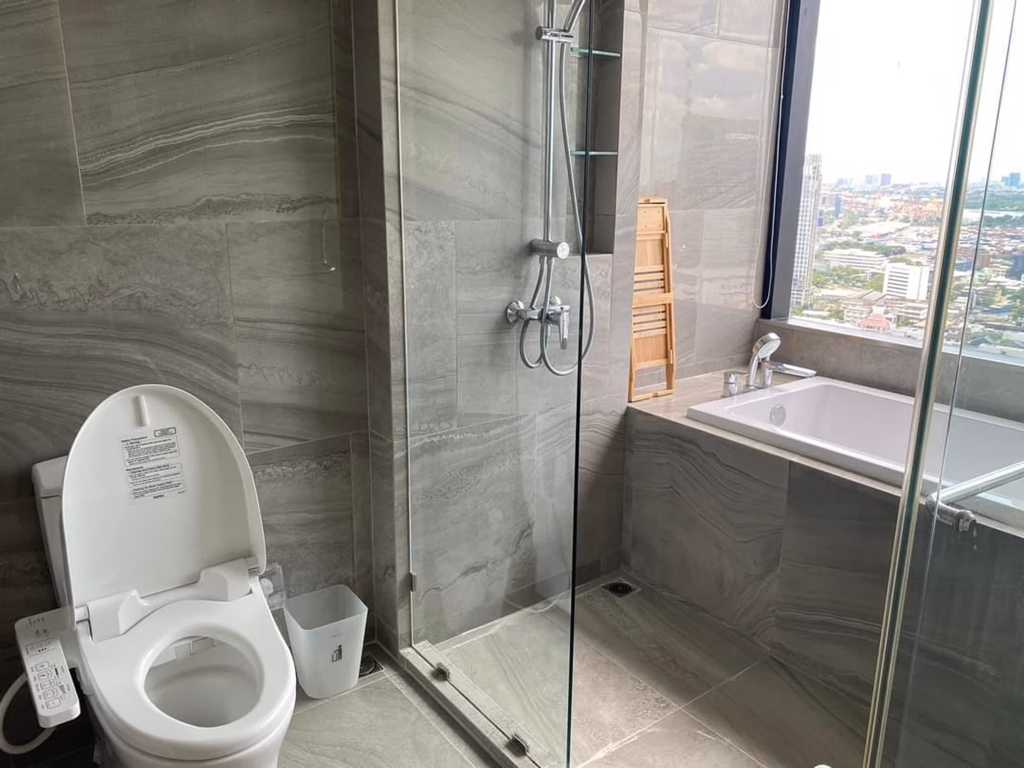 1 Bed Condo for Rent in Khlong Toei - Image 6