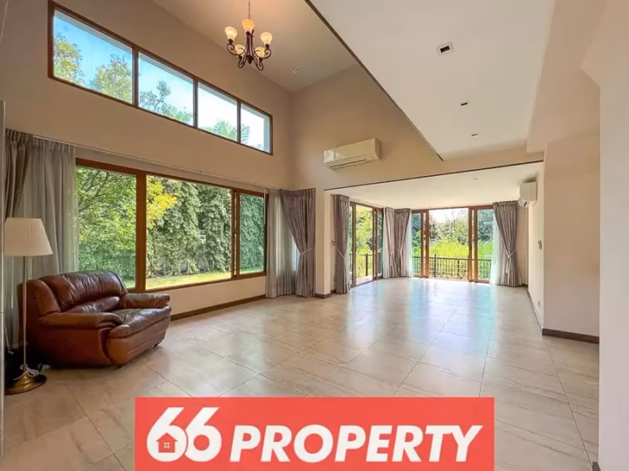 4 Bedroom House - Image 13