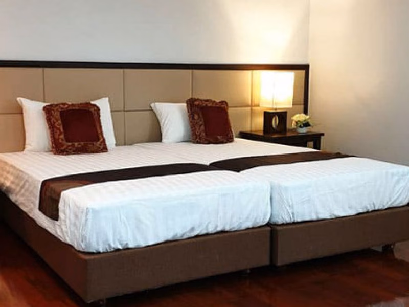 Piyathip Place Serviced Apartment